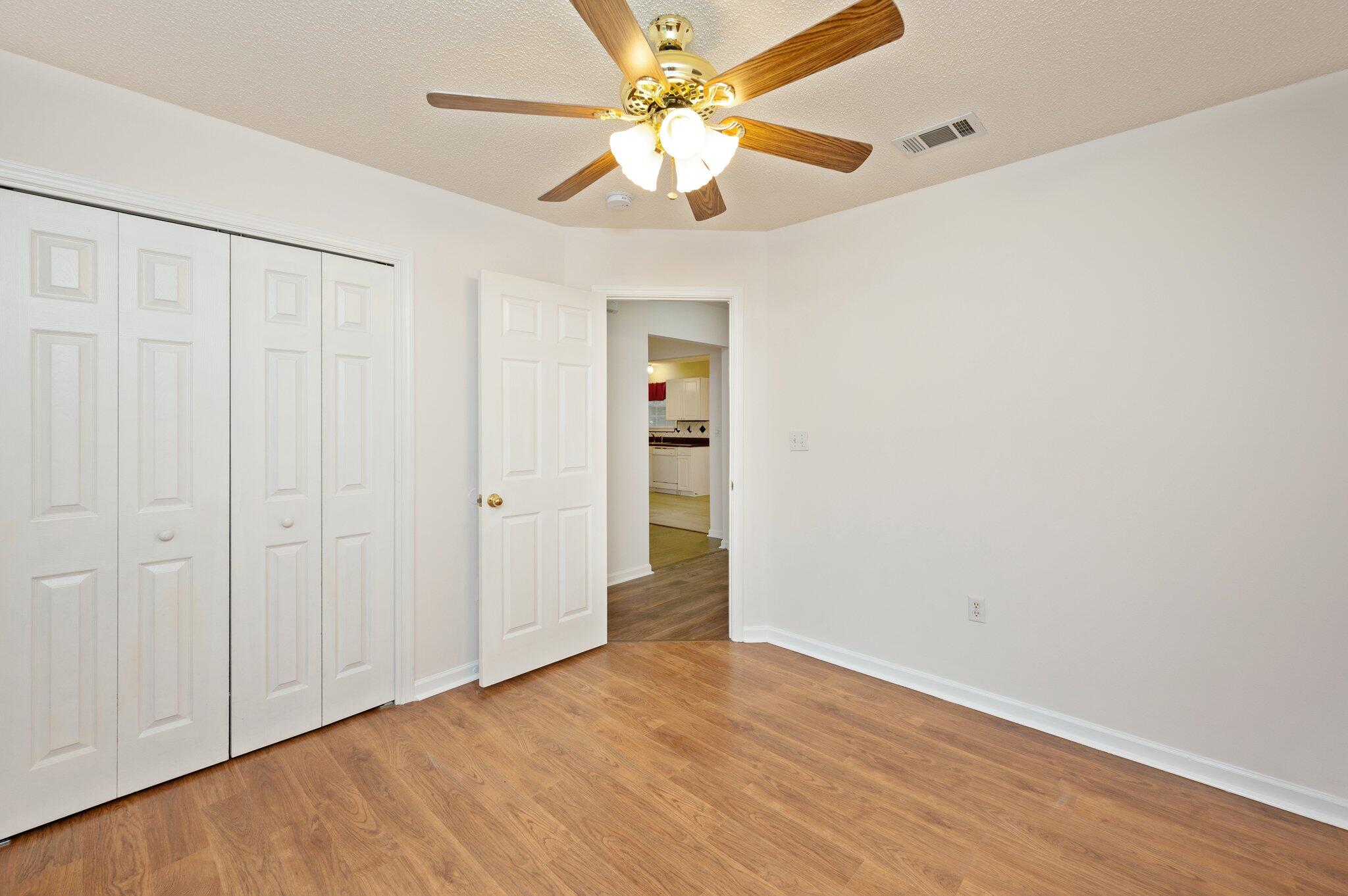 LAIRDS RUN S/D - Residential