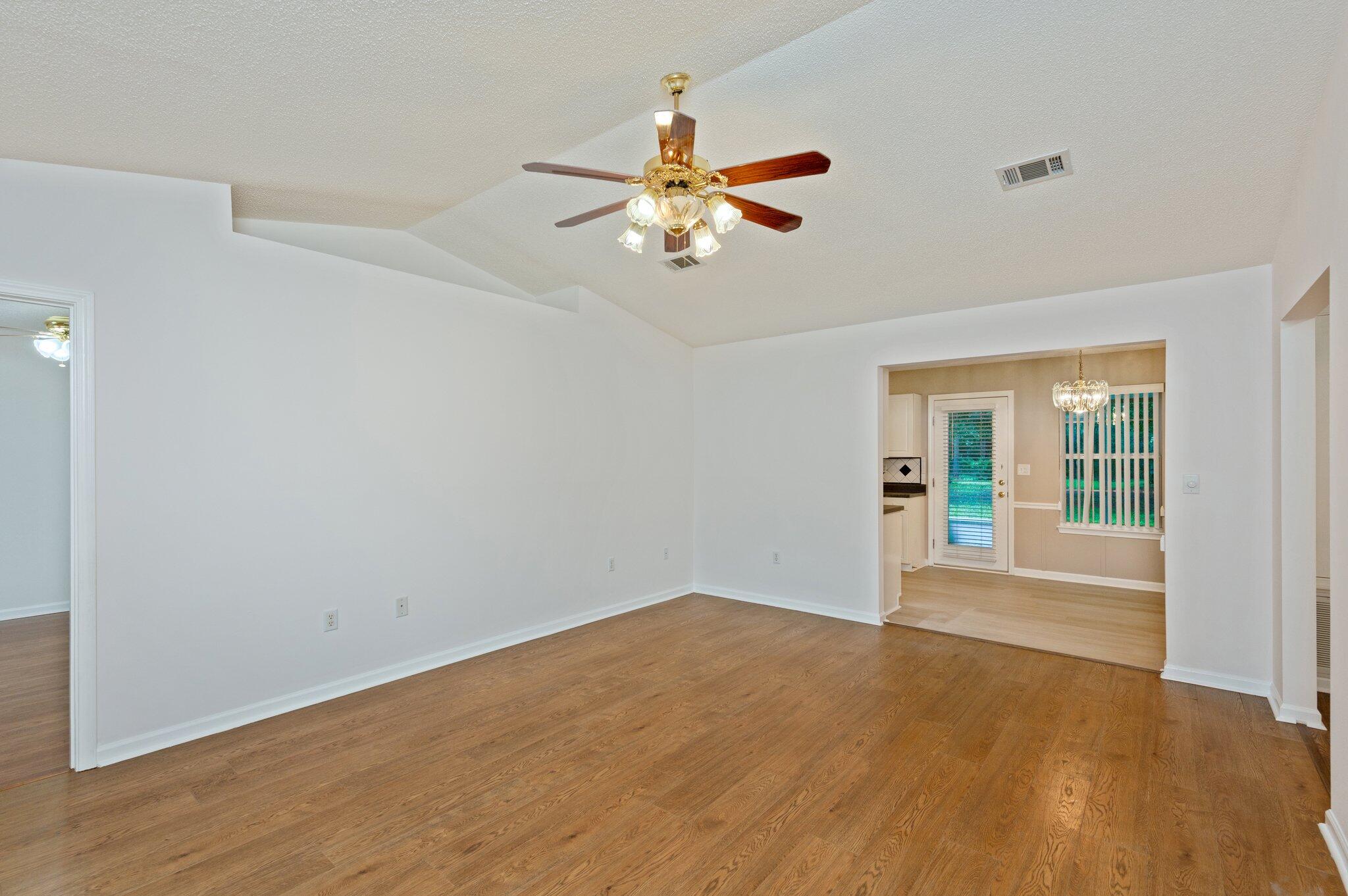 LAIRDS RUN S/D - Residential