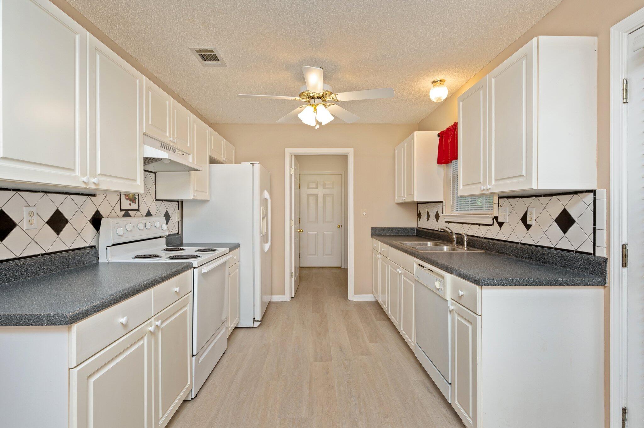 LAIRDS RUN S/D - Residential