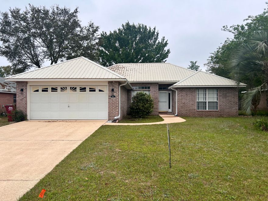 Move in ready home in south Crestview. The home includes a fenced yard, yard building, 18x 10 screened back porch,and 2 car garage. The interior has been freshly painted  neutral throughout to match any decor. The kitchen includes new appliances, pantry, and breakfast area. There is a formal dining room. The large living room features vaulted ceiling and gas fireplace. The main bathroom has a garden tub, separate shower and large walk in closet. A small pet will be allowed with pet fee. The home is available April 22.