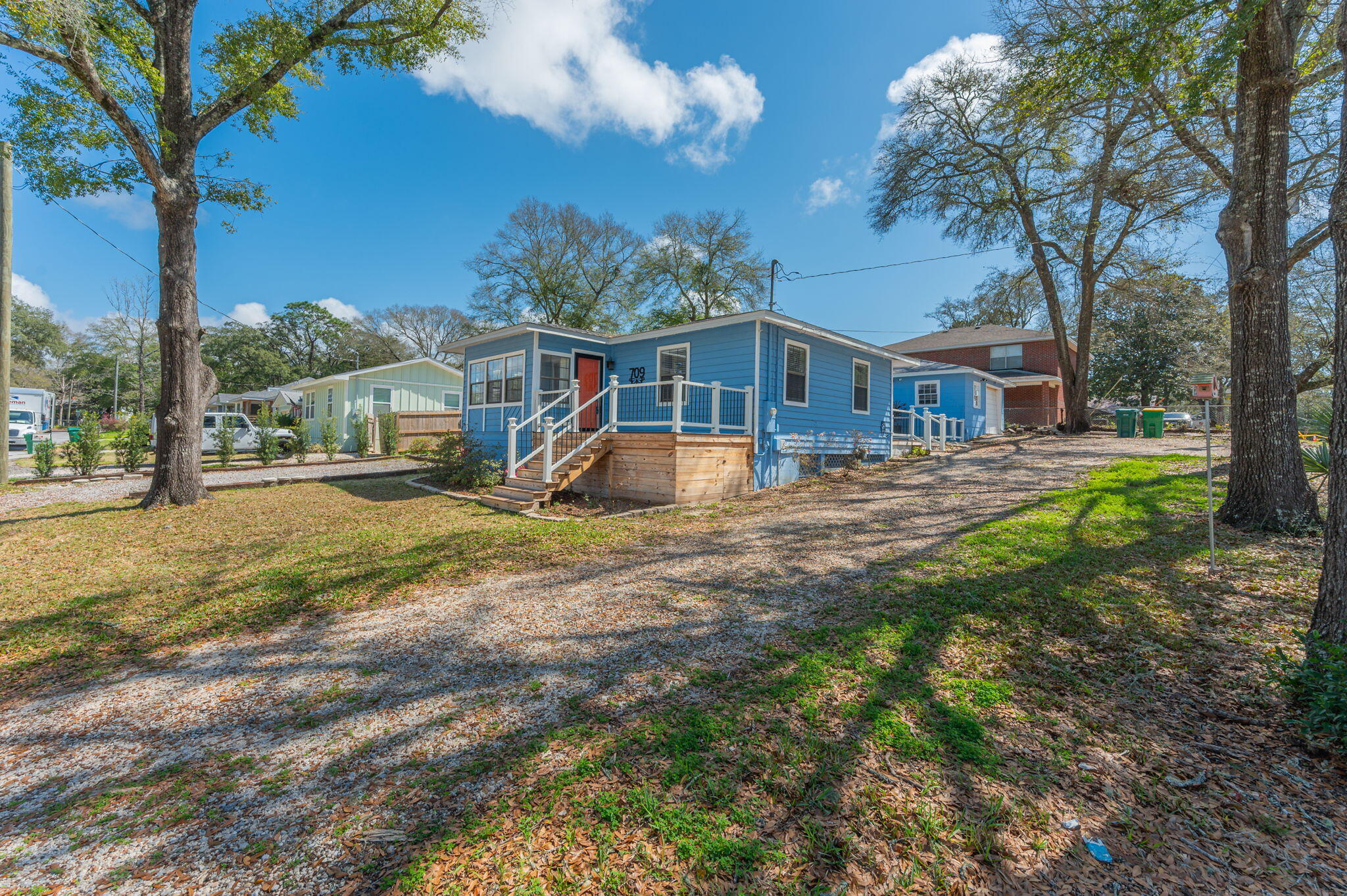 POWELL S/D NICEVILLE LOT 1 & SW1/2 OF LOT 2 - Residential