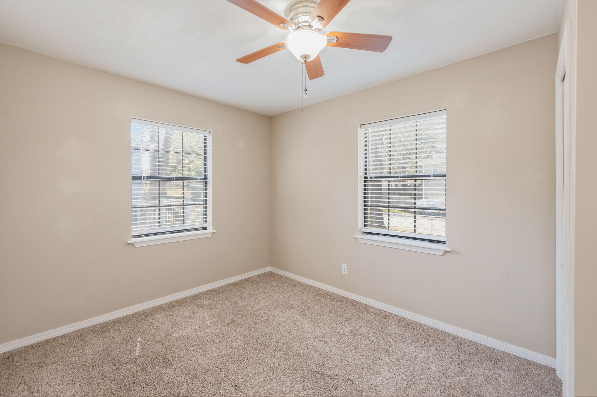 POWELL S/D NICEVILLE LOT 1 & SW1/2 OF LOT 2 - Residential