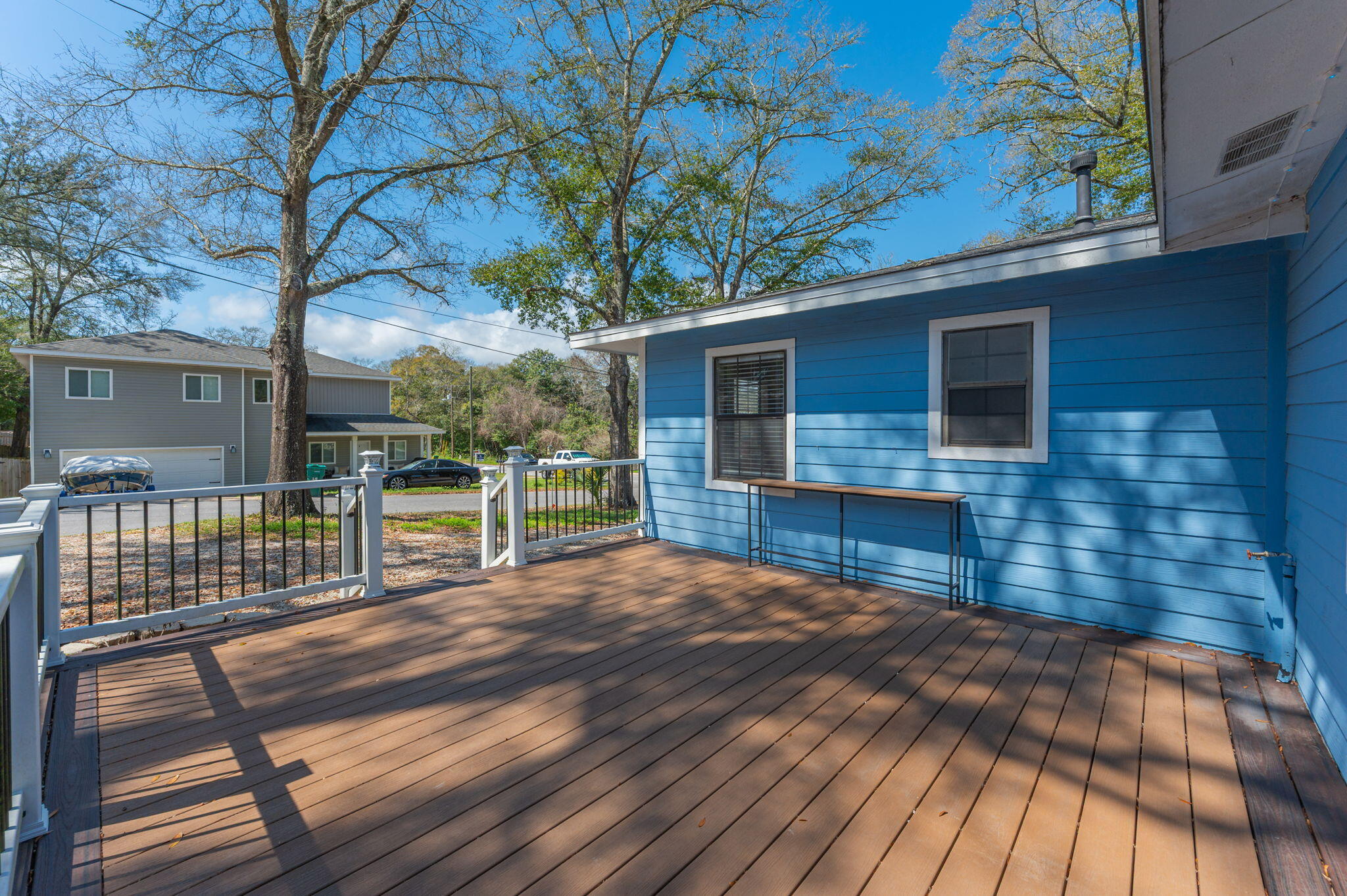 POWELL S/D NICEVILLE LOT 1 & SW1/2 OF LOT 2 - Residential