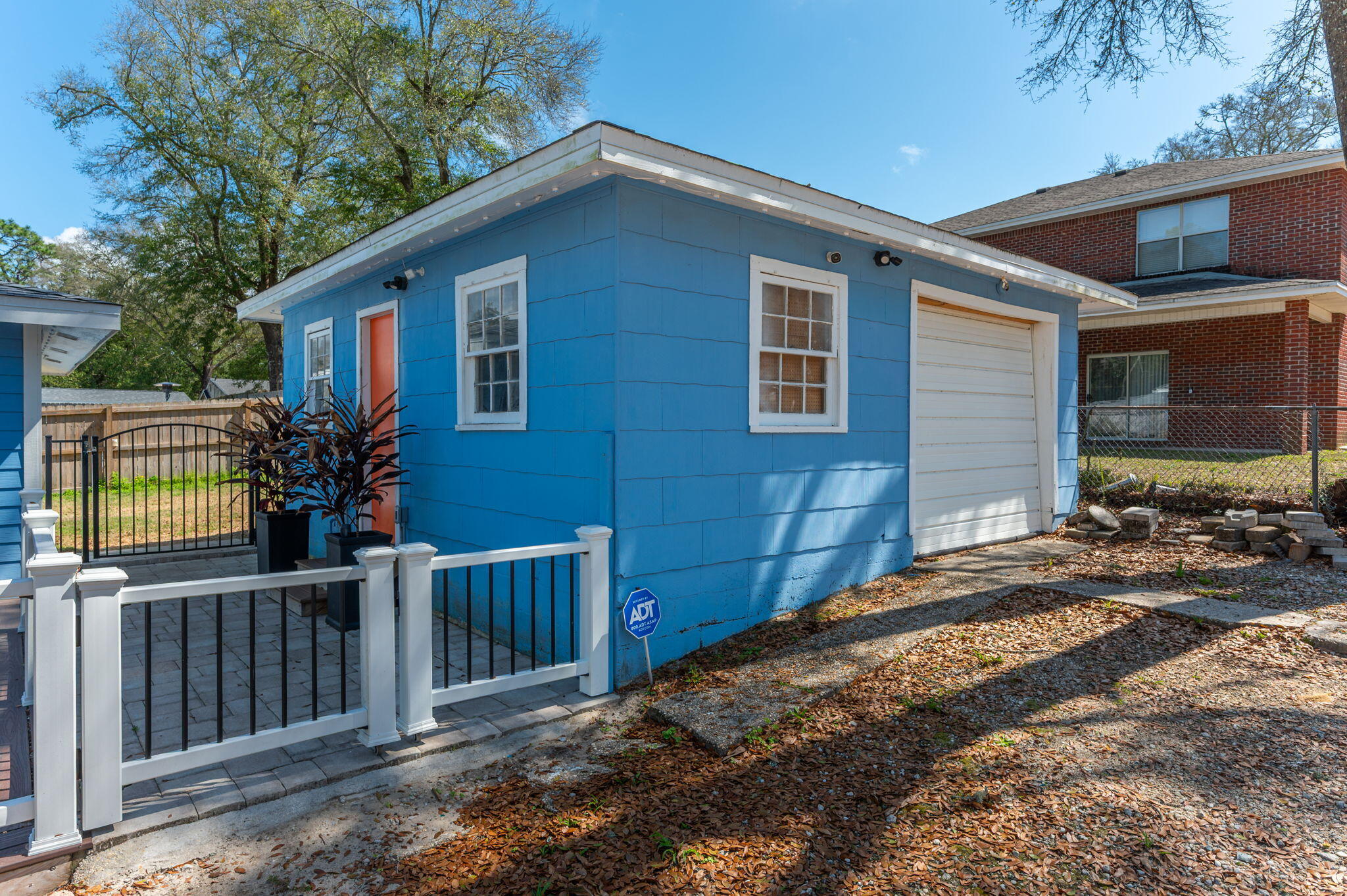 POWELL S/D NICEVILLE LOT 1 & SW1/2 OF LOT 2 - Residential