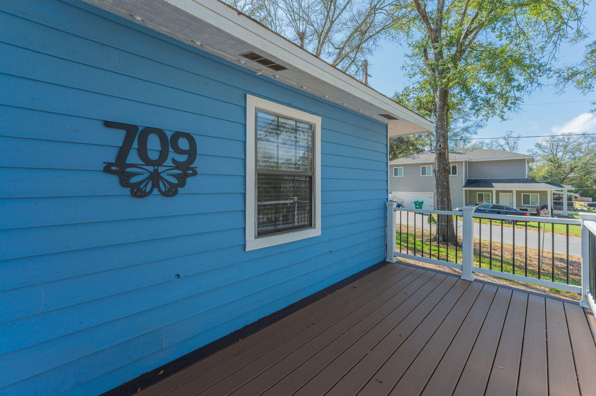 POWELL S/D NICEVILLE LOT 1 & SW1/2 OF LOT 2 - Residential