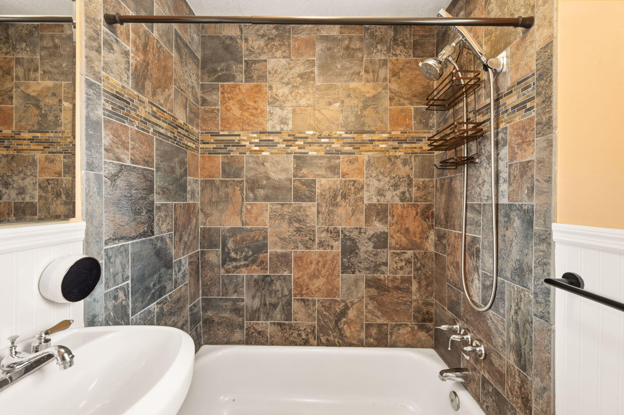 POWELL S/D NICEVILLE LOT 1 & SW1/2 OF LOT 2 - Residential