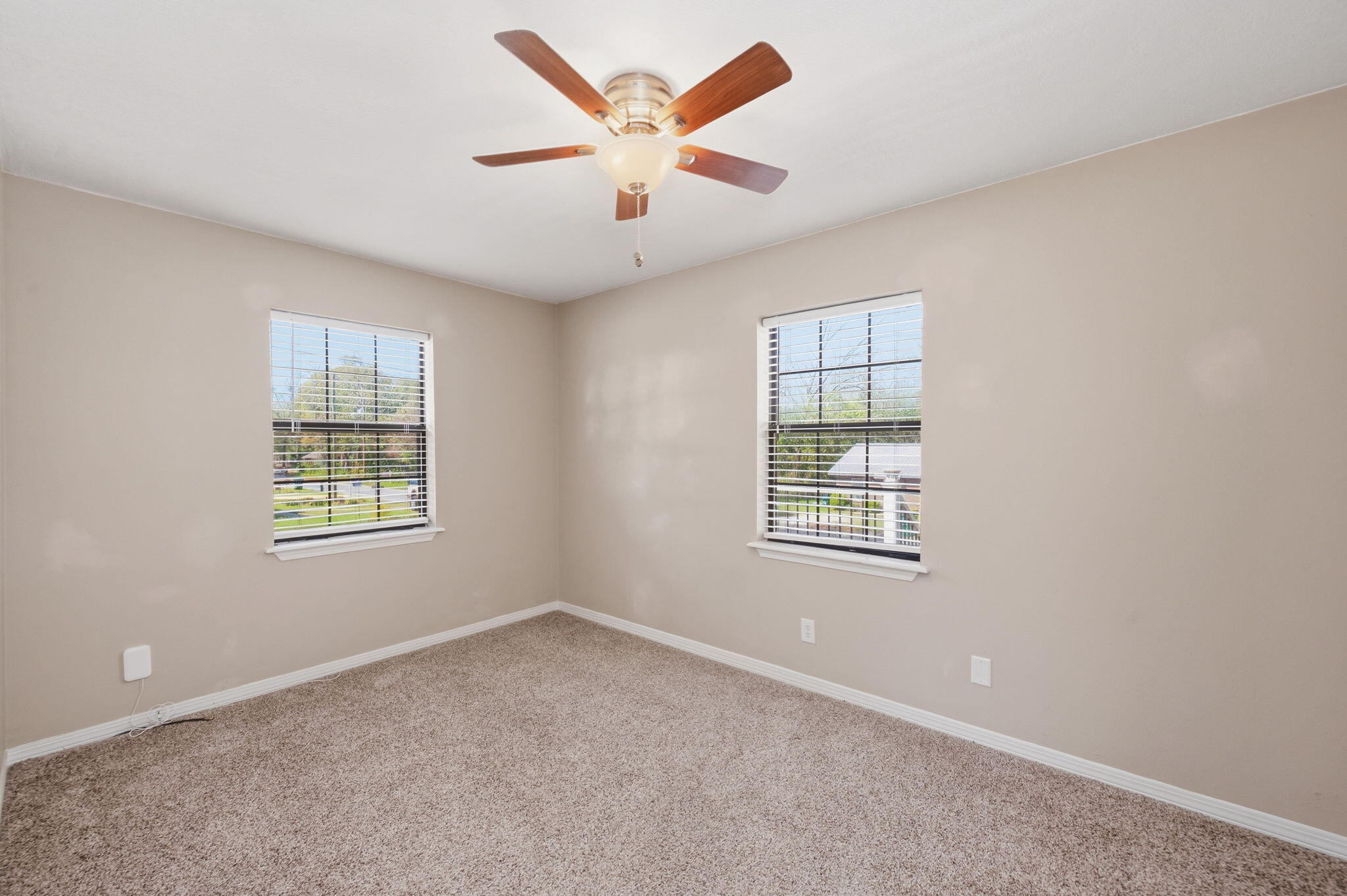 POWELL S/D NICEVILLE LOT 1 & SW1/2 OF LOT 2 - Residential