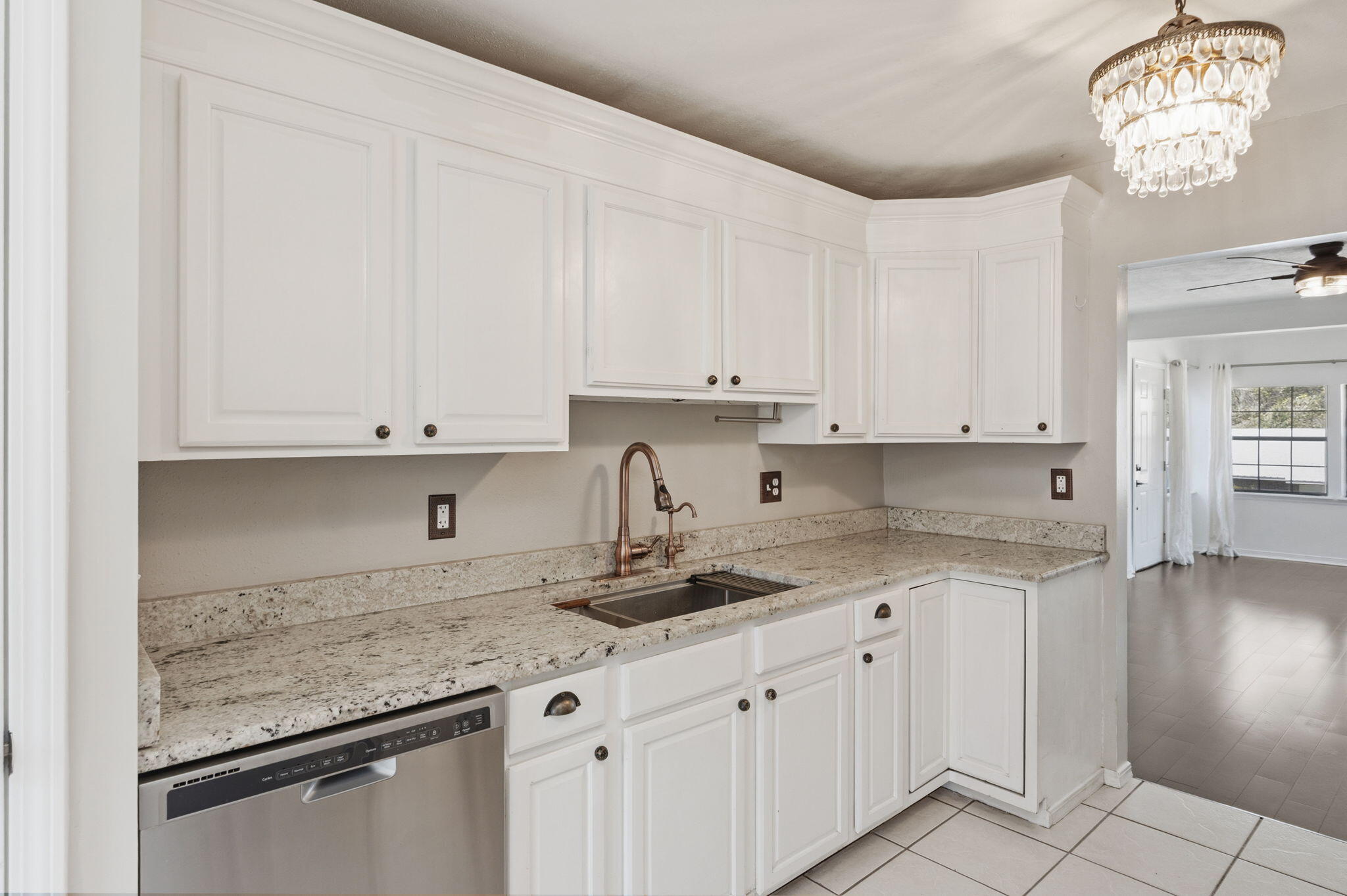 POWELL S/D NICEVILLE LOT 1 & SW1/2 OF LOT 2 - Residential