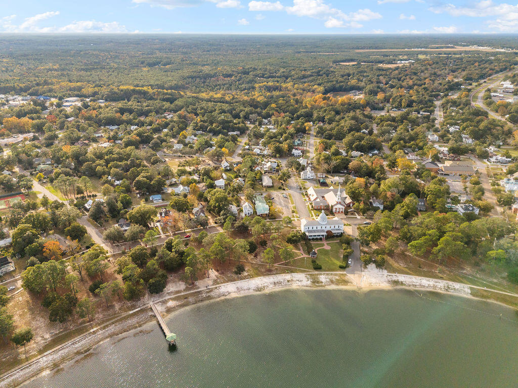 TOWN OF DEFUNIAK SPRINGS - Land