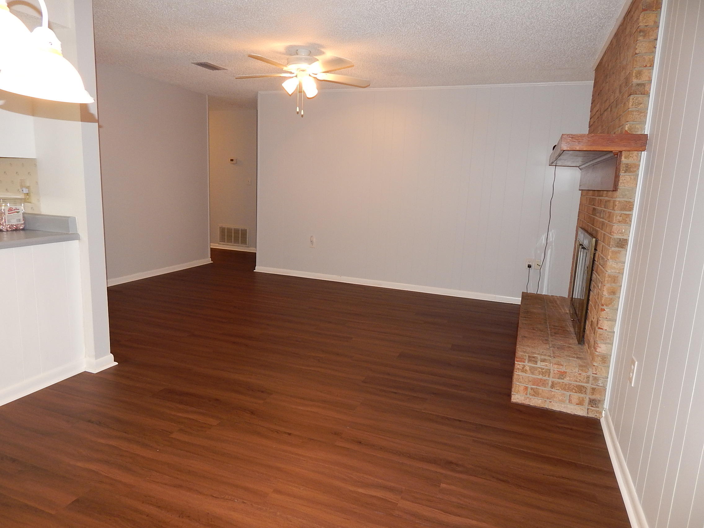 VICTORIA GARDENS 3 - Residential