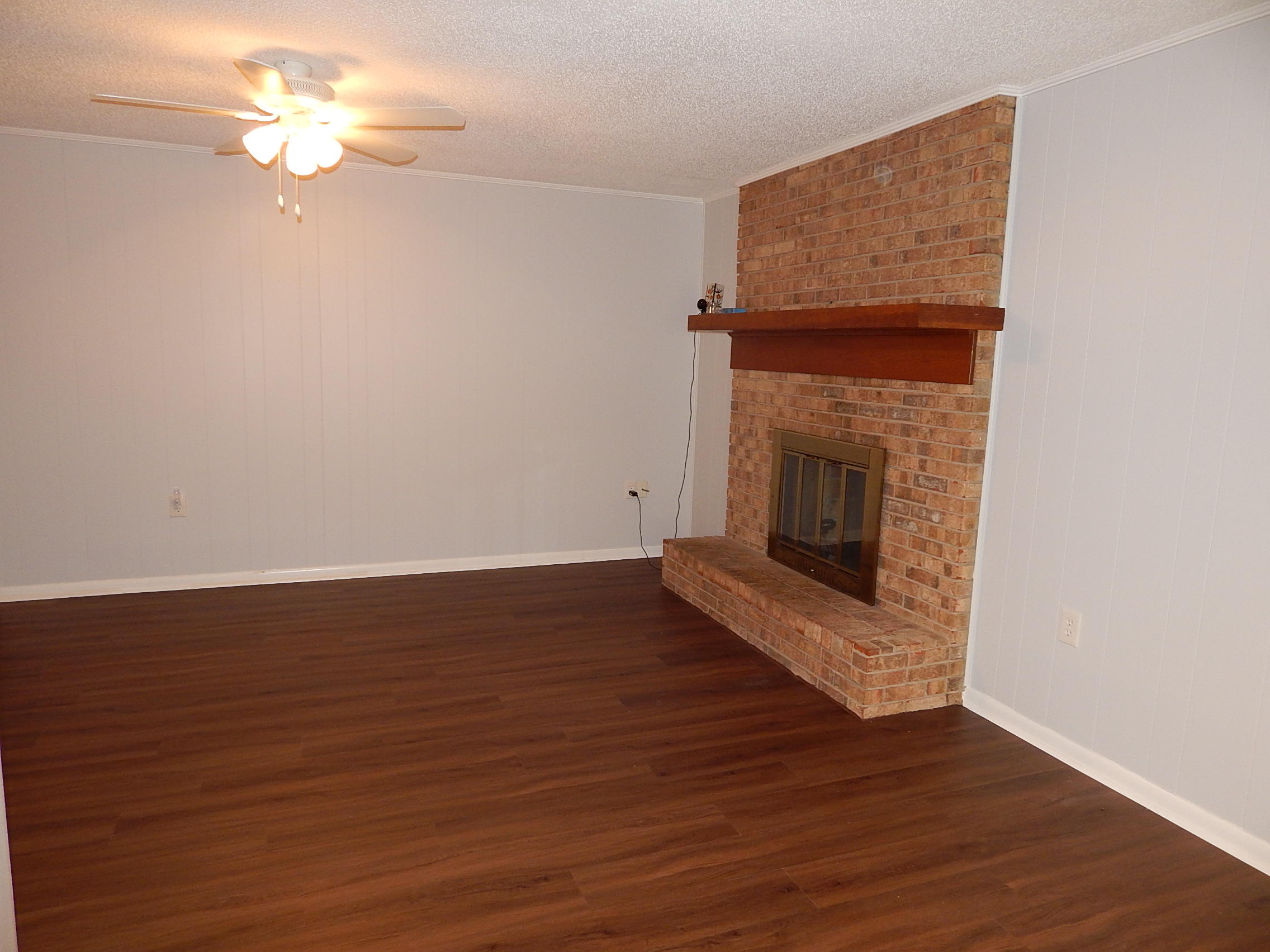 VICTORIA GARDENS 3 - Residential