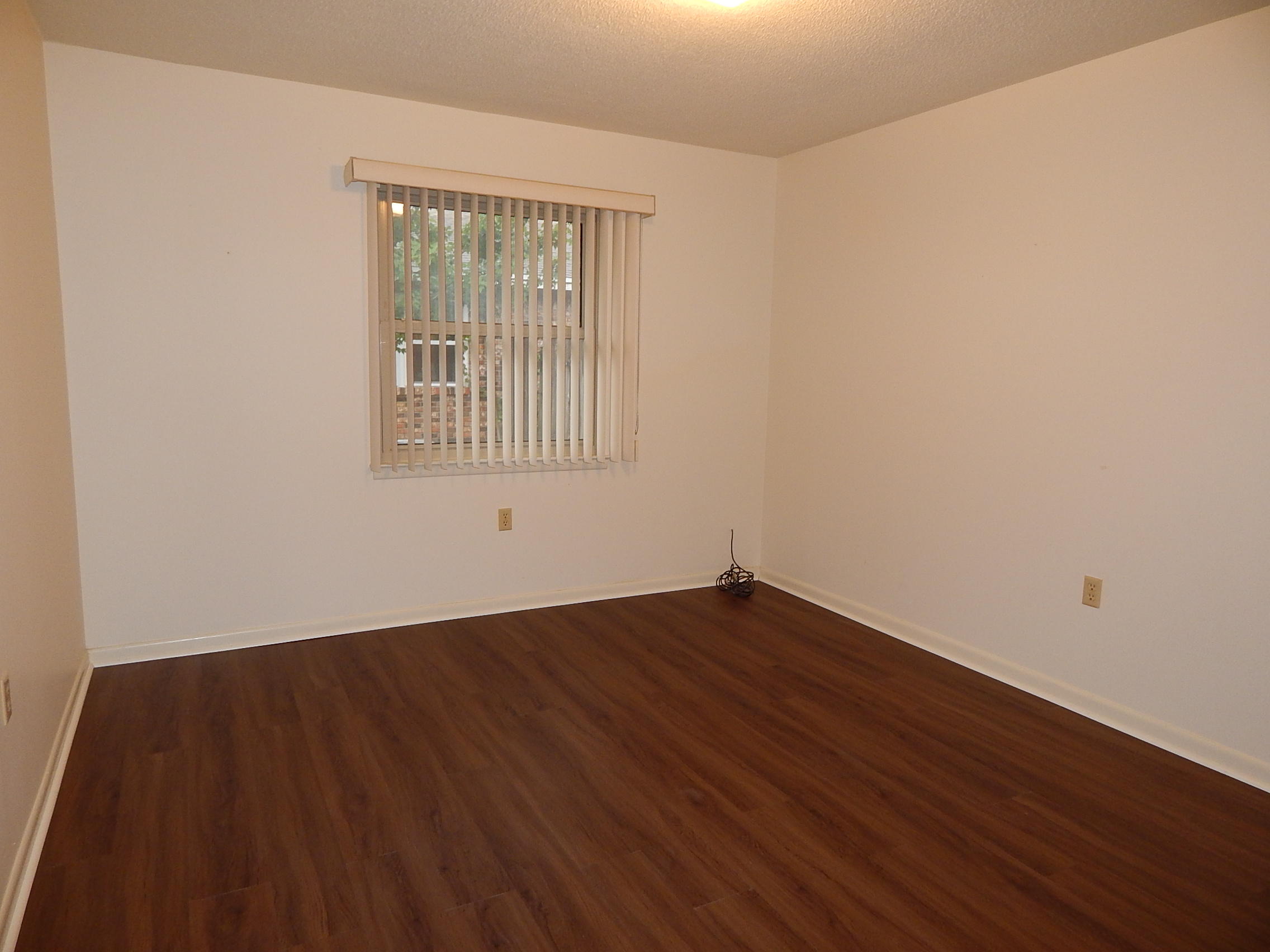 VICTORIA GARDENS 3 - Residential