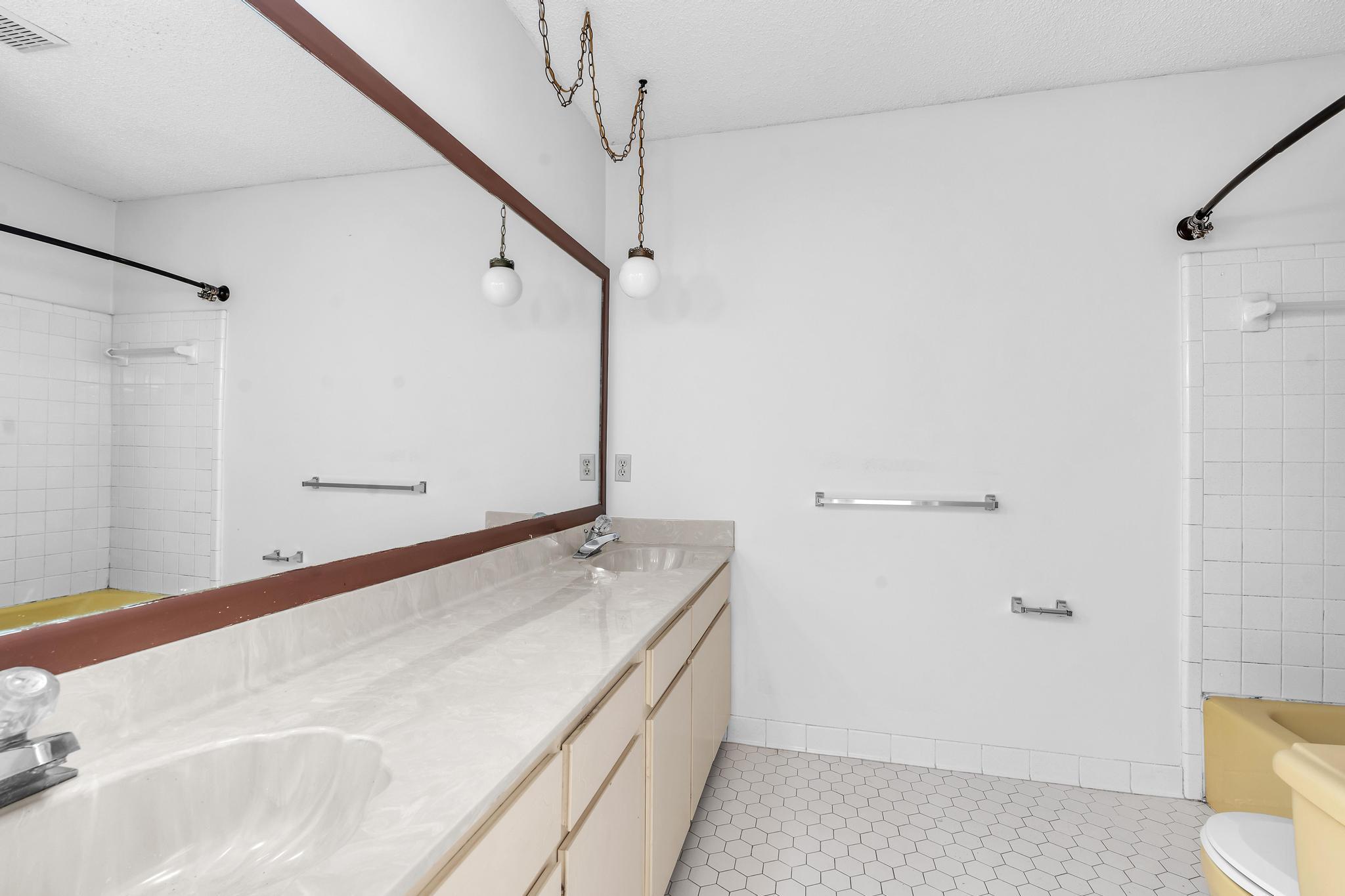 LAKE LORRAINE ESTATES 1 - Residential Lease