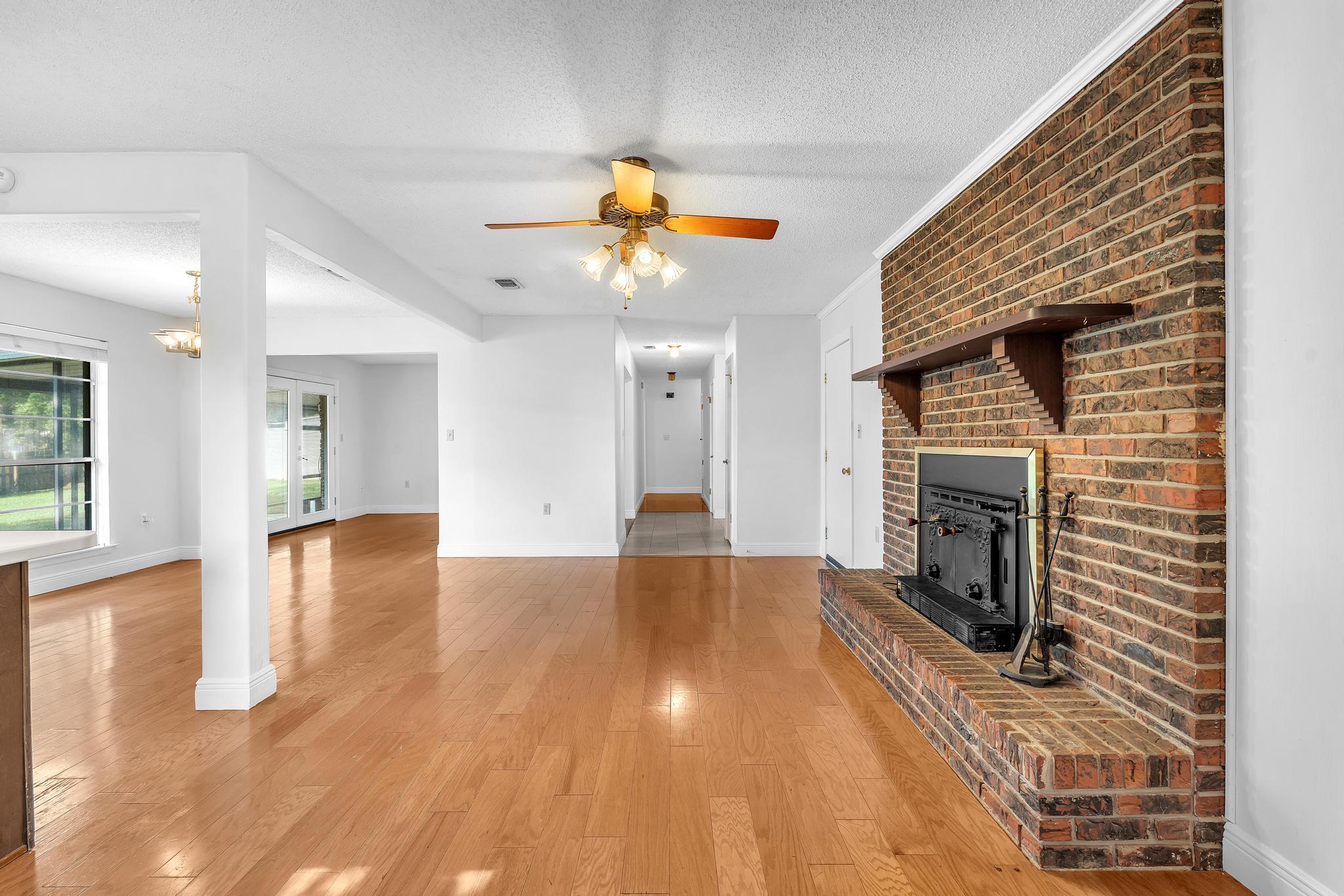 LAKE LORRAINE ESTATES 1 - Residential Lease