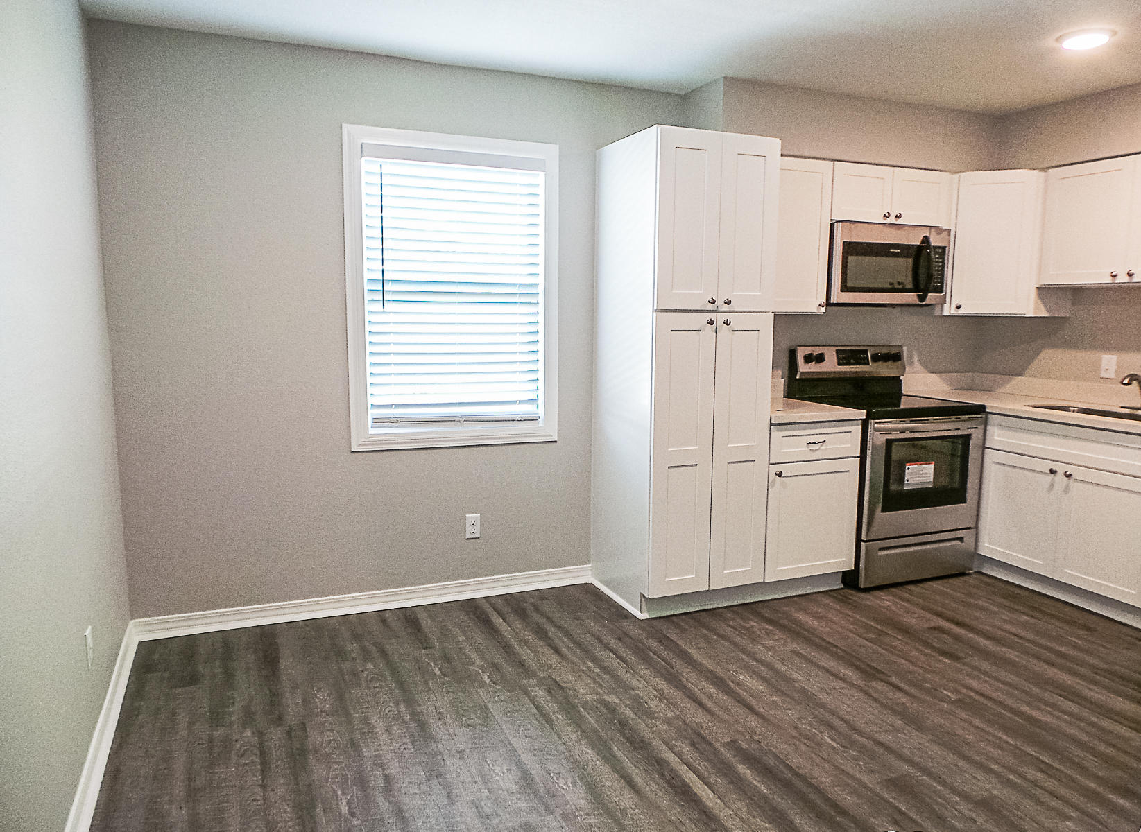 Berthe Avenue Apartments - Residential Lease