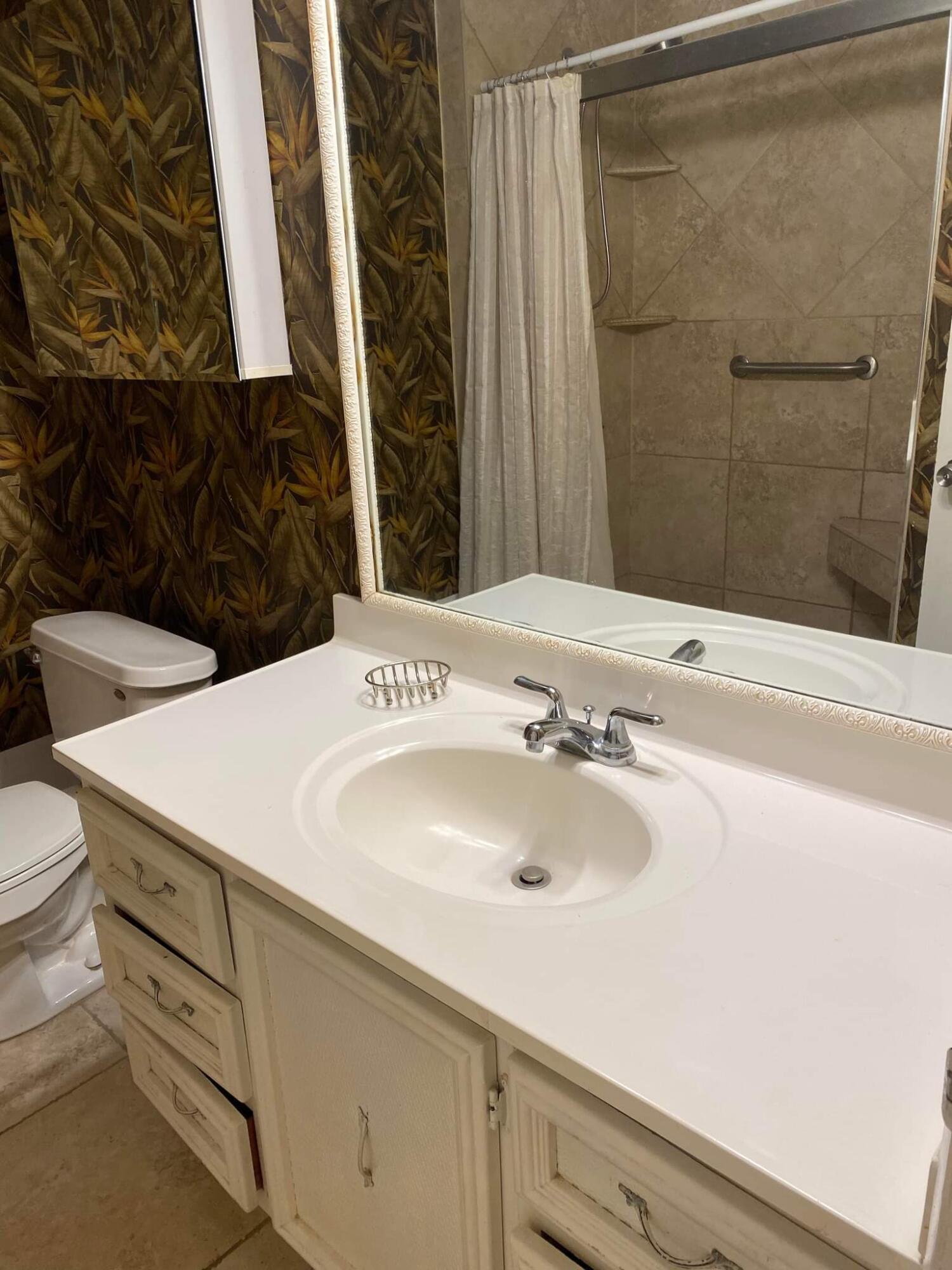 SOUTHWIND 1ST - Residential Lease
