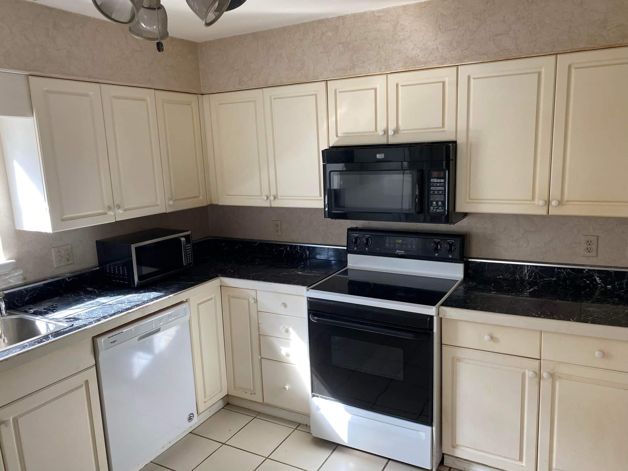SOUTHWIND 1ST - Residential Lease