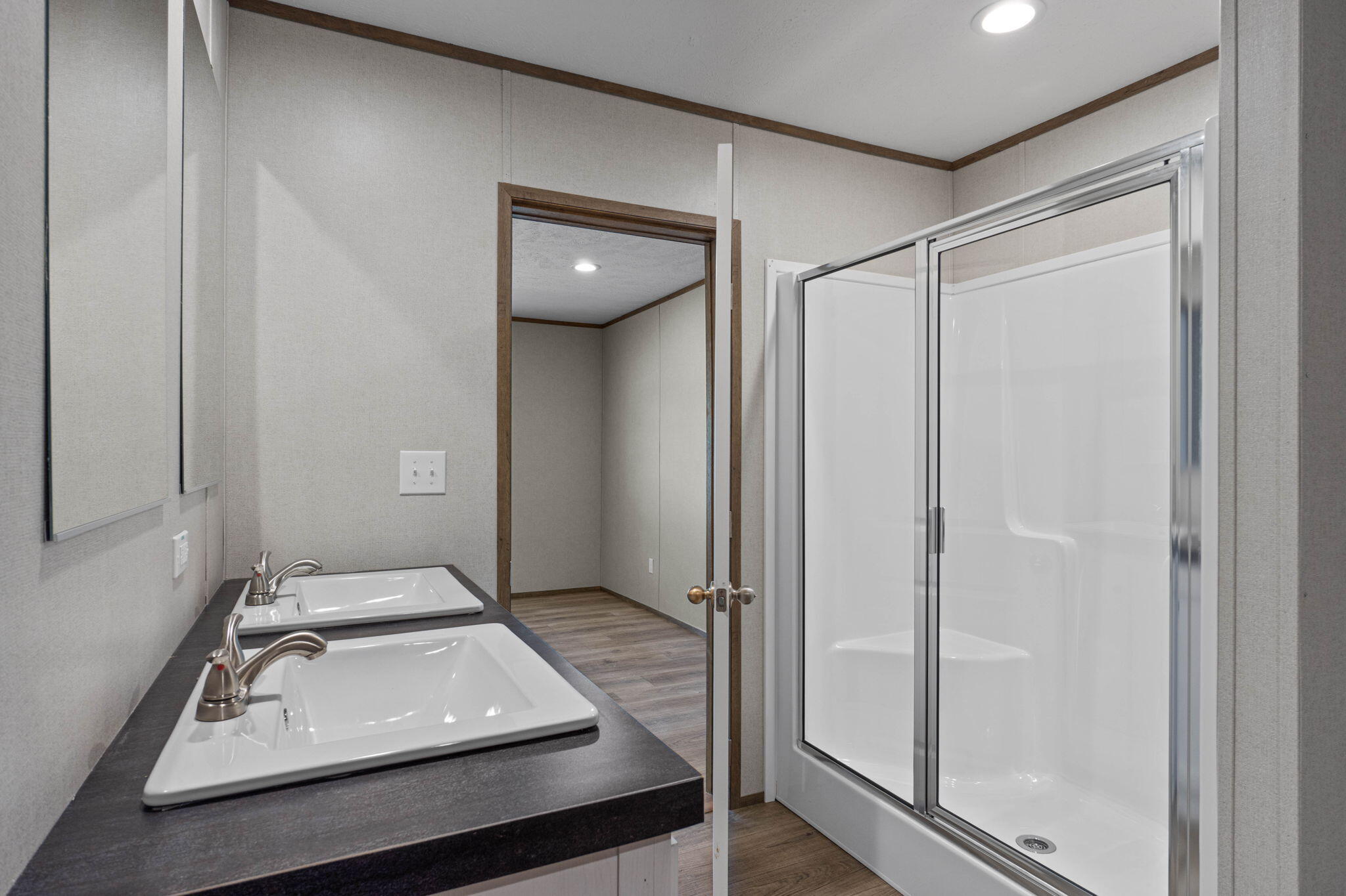 OAKWOOD LAKES ESTATES - Residential