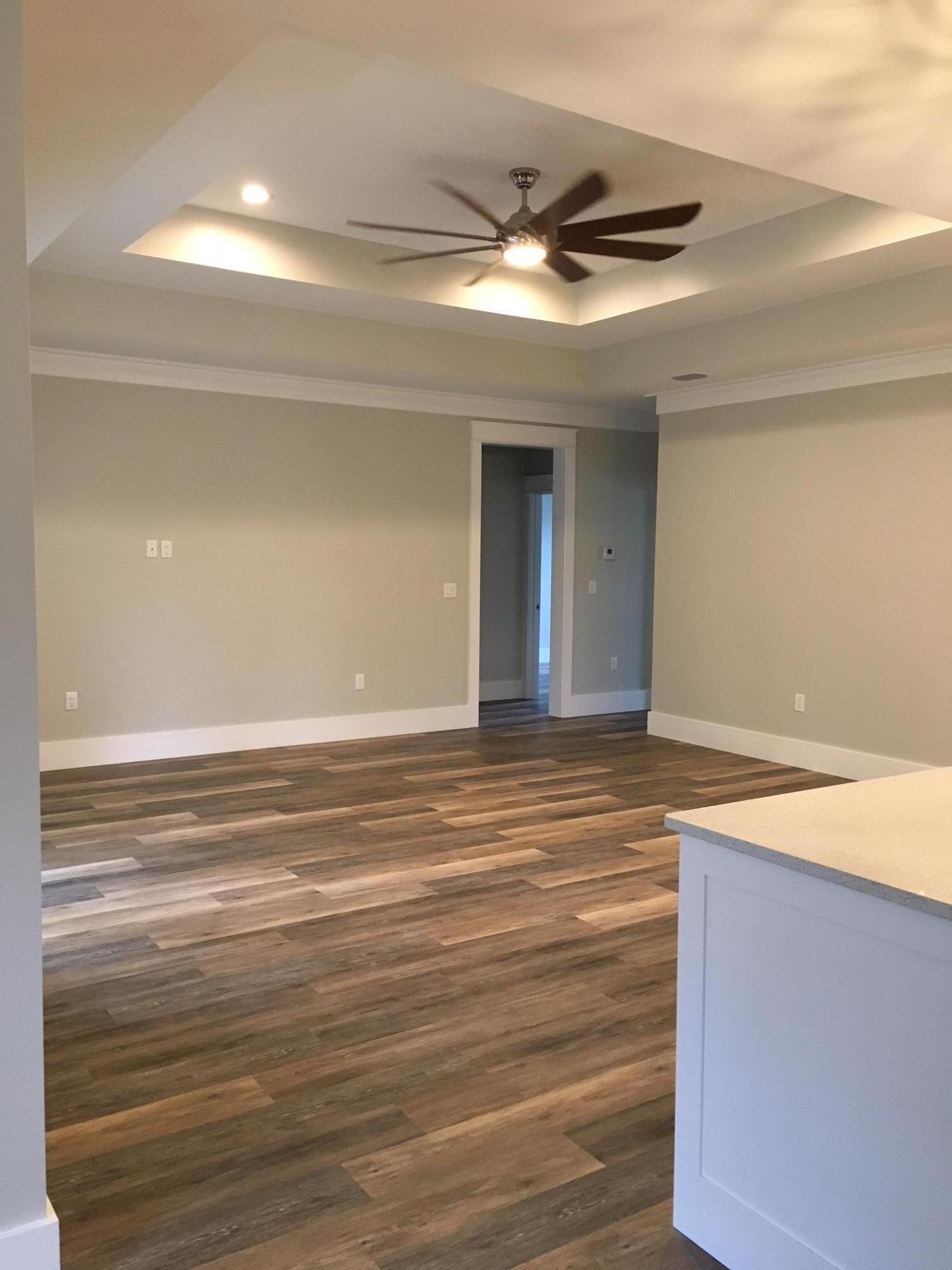 PELICAN BAY - Residential