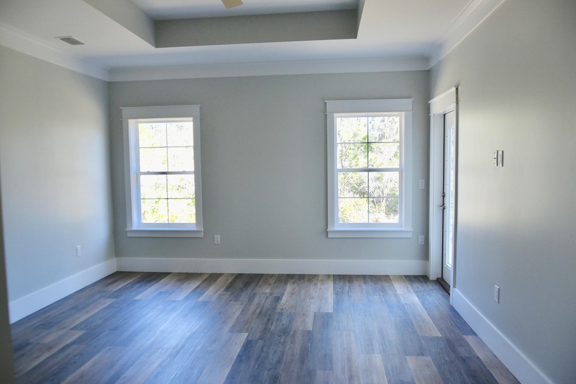 PELICAN BAY - Residential