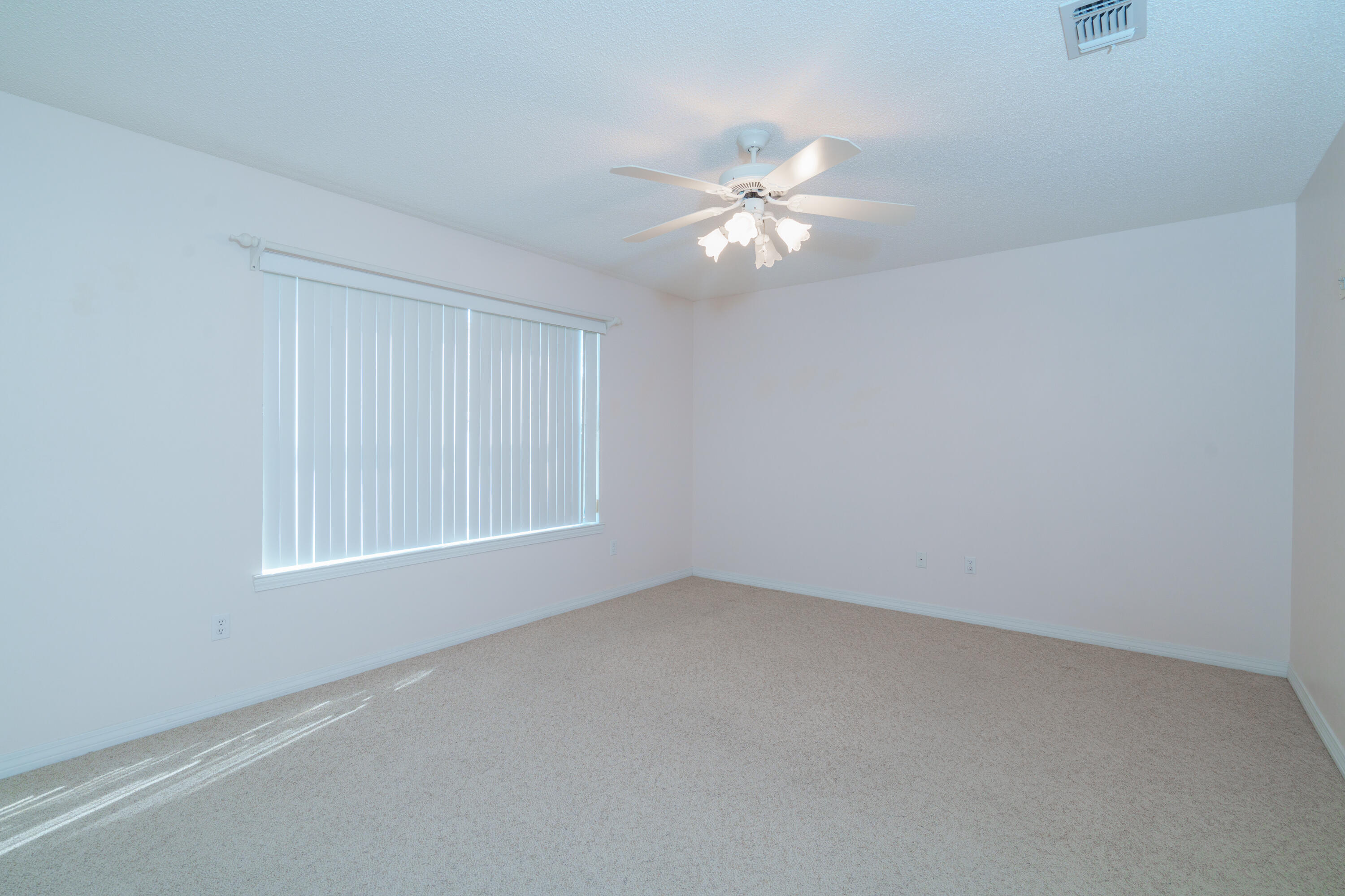 MAGNOLIA SQUARE - Residential