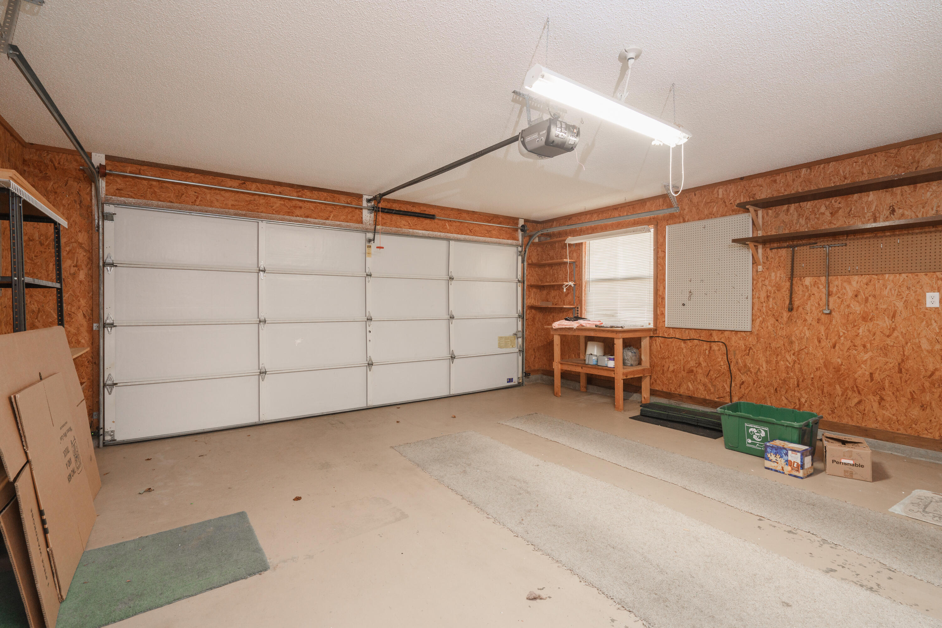 MAGNOLIA SQUARE - Residential