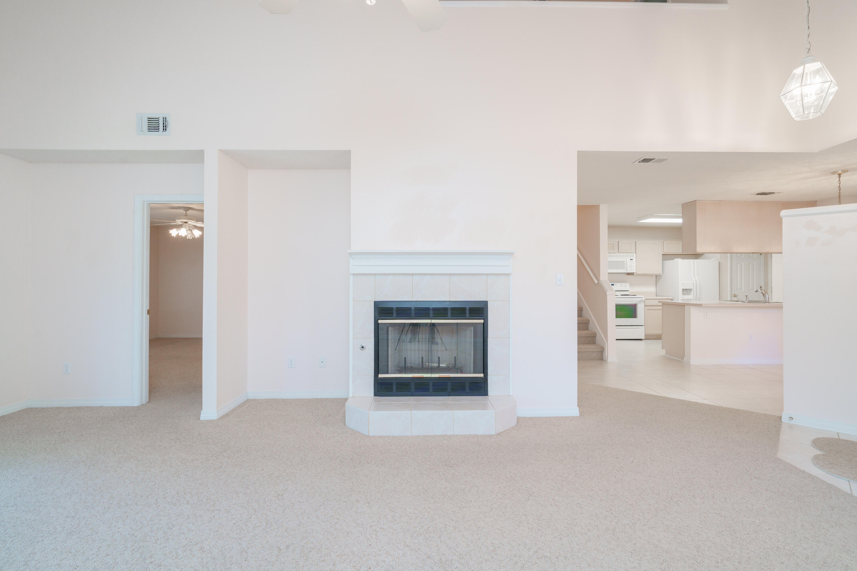 MAGNOLIA SQUARE - Residential