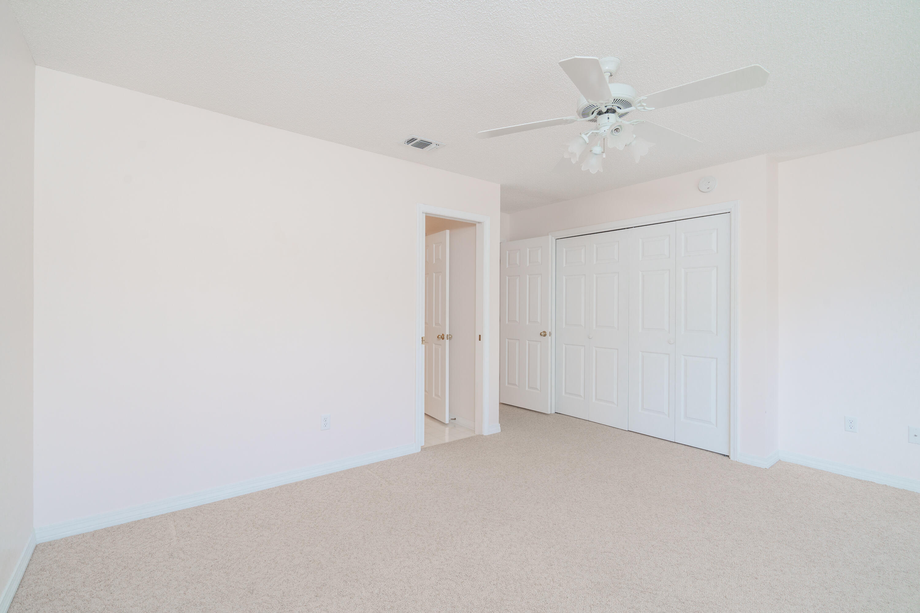 MAGNOLIA SQUARE - Residential