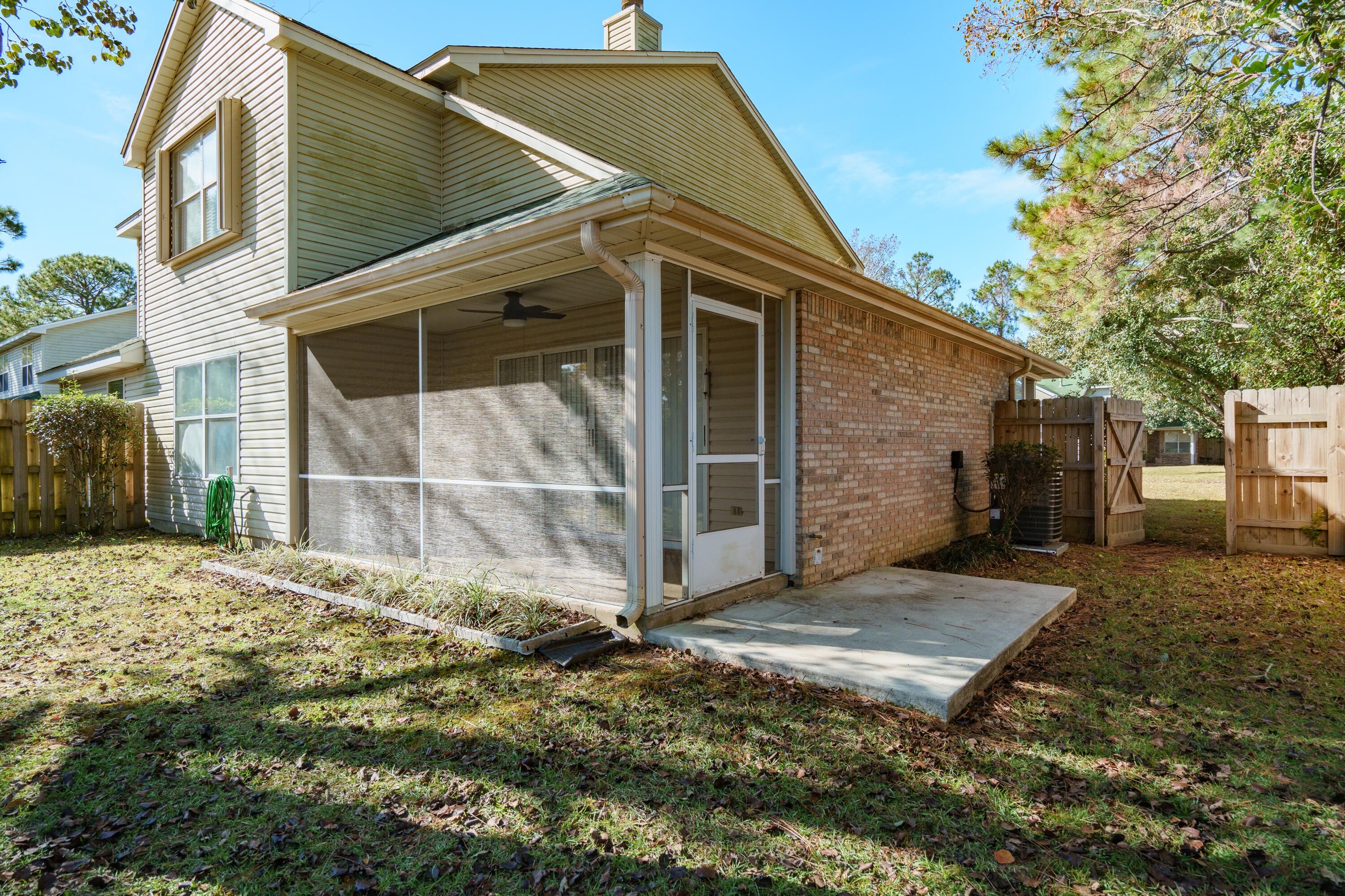 MAGNOLIA SQUARE - Residential