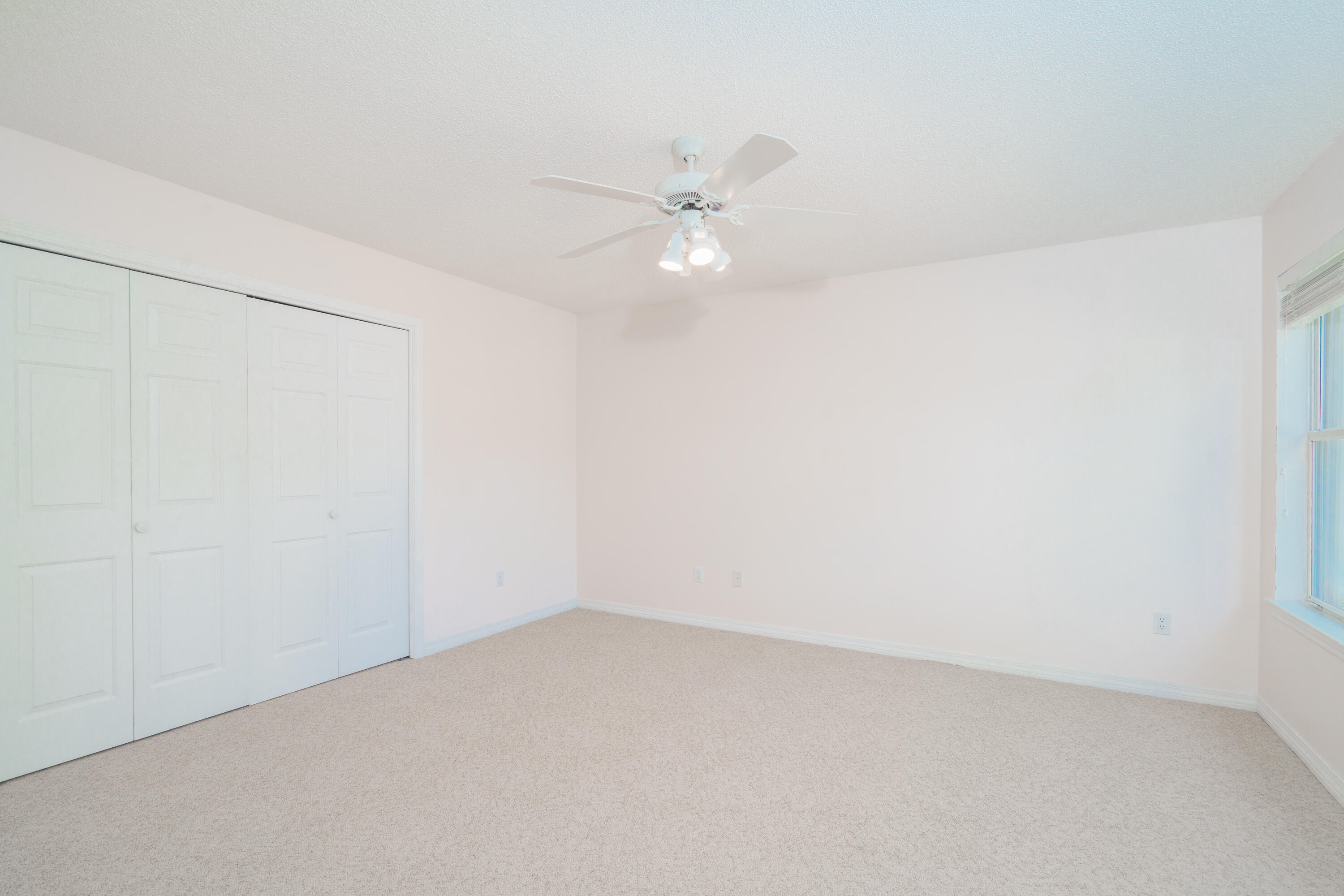 MAGNOLIA SQUARE - Residential