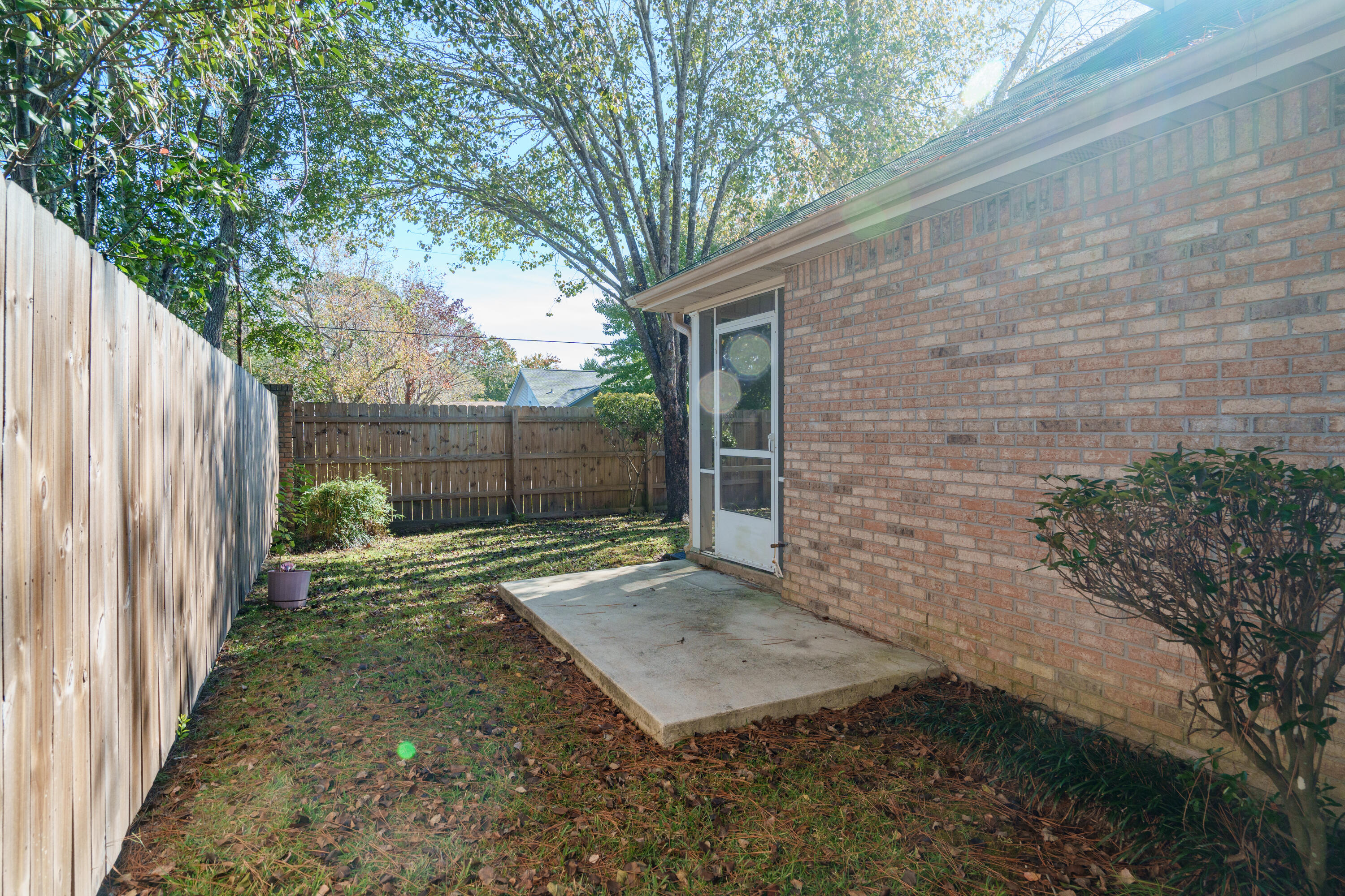 MAGNOLIA SQUARE - Residential