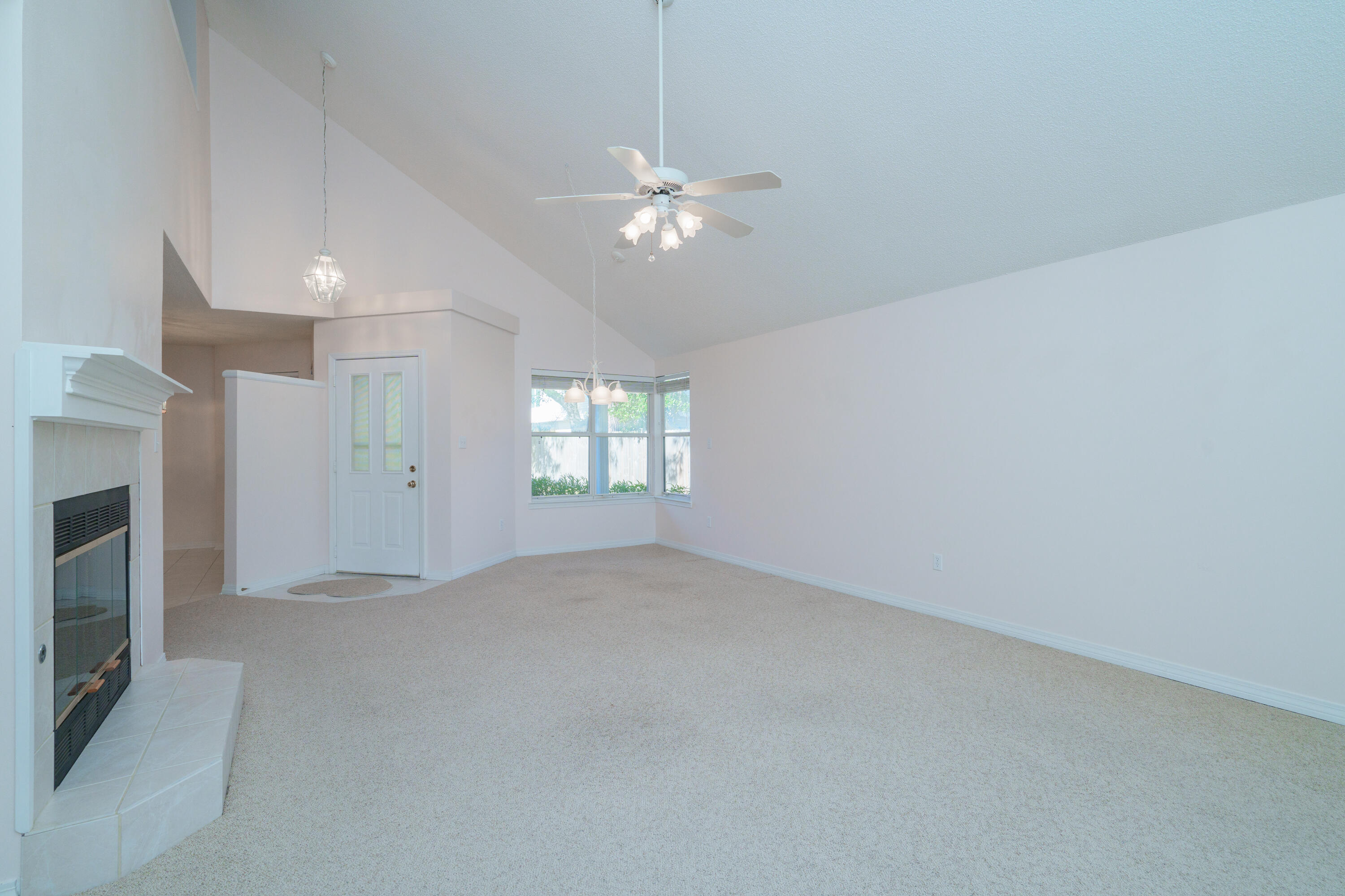 MAGNOLIA SQUARE - Residential