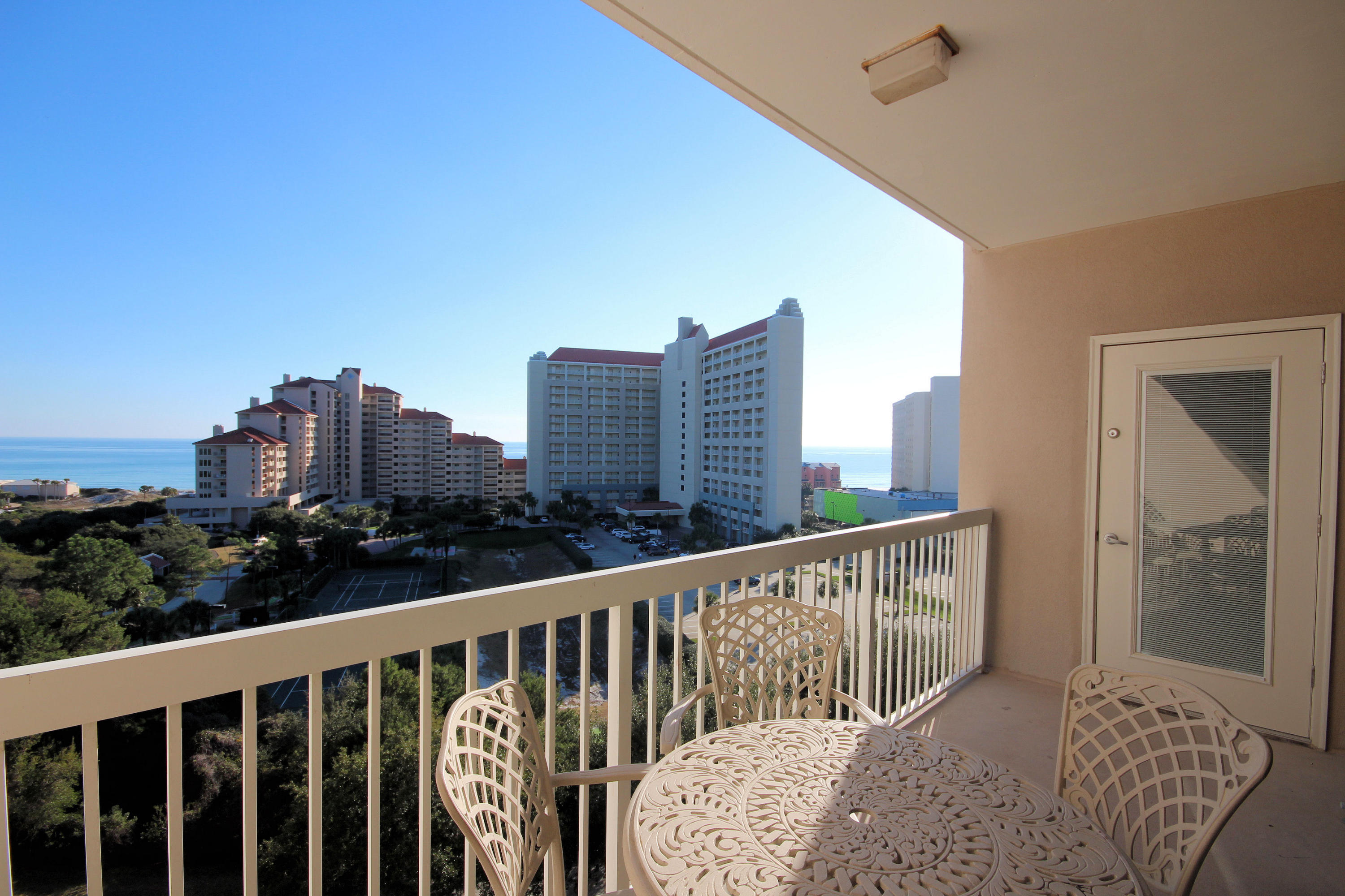 SUMMIT AT TOPS'L (THE) - Residential