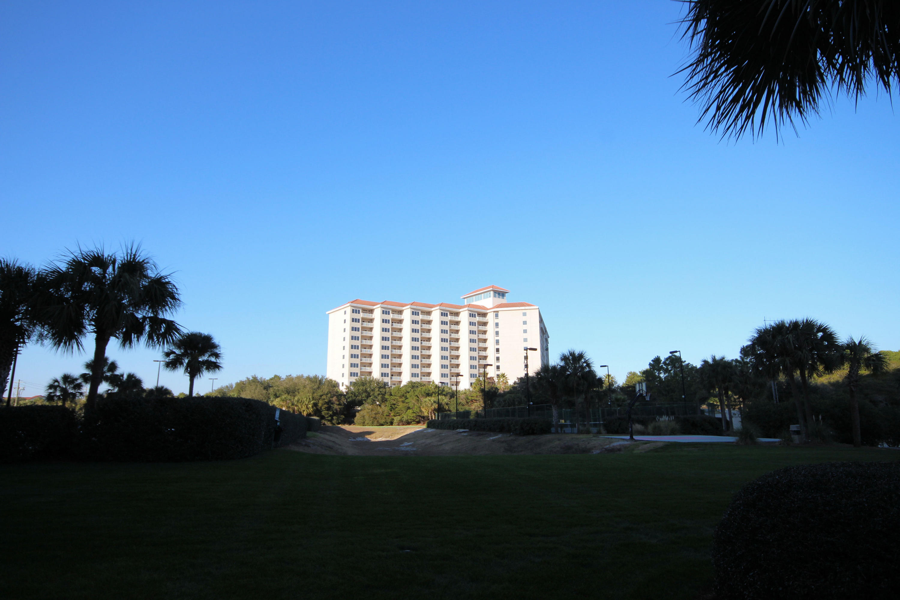 SUMMIT AT TOPS'L (THE) - Residential