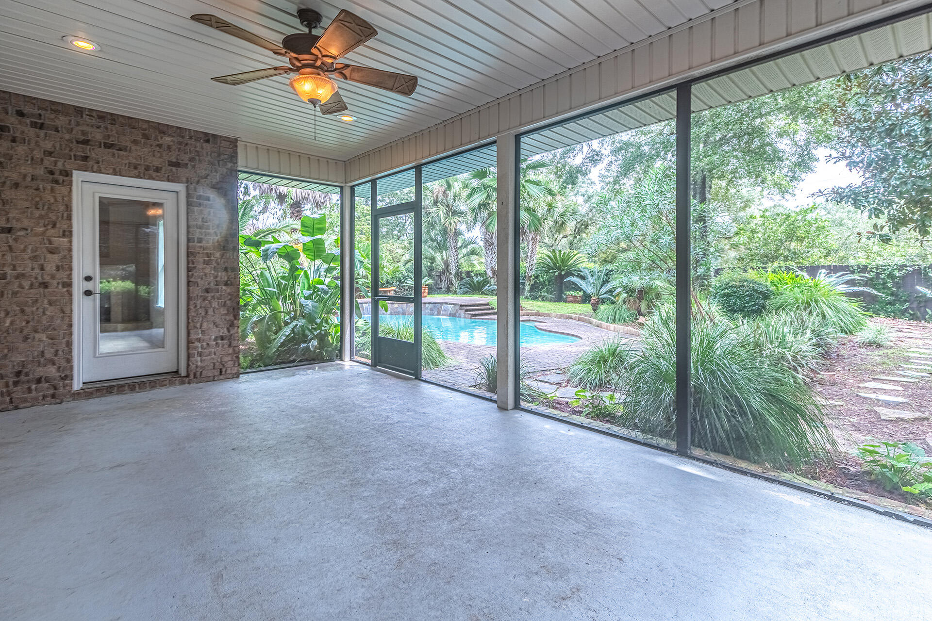 GRAND BAY ESTATES - Residential