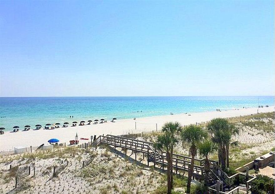 REO ~ Escape to the Beach! This 1 Bd / 1.5 Ba unit is situated on the 4th floor offering the best views of the gulf. The unit offers an open living area with sliding glass doors leading to the balcony. Breakers is located on Okaloosa Island & offers two gulf front pools, tennis courts, fitness center & BBQ area. Don't miss out on this great opportunity. This is a Fannie Mae HomePath property.