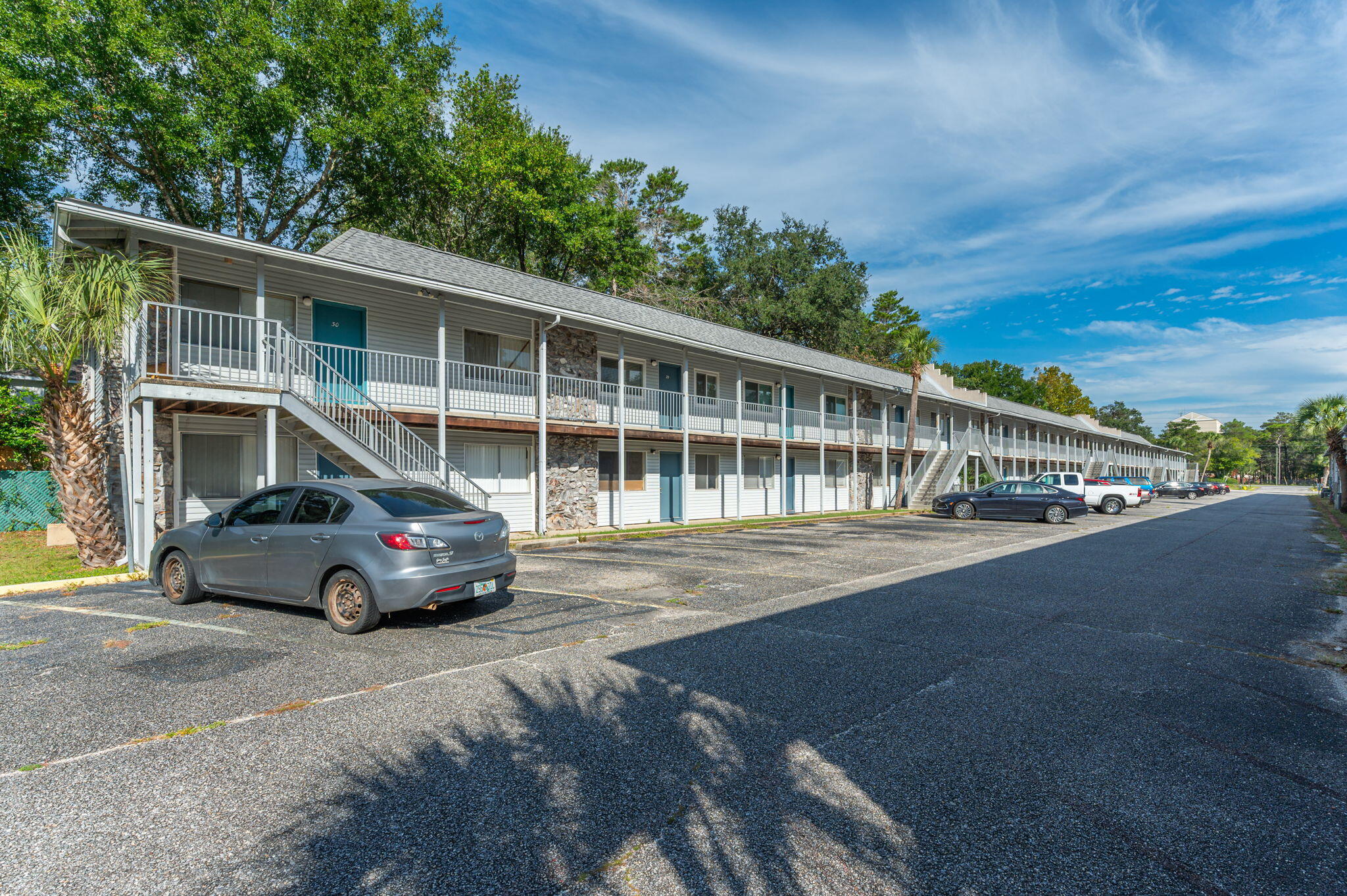 COLLEGE PARK CONDO - Residential