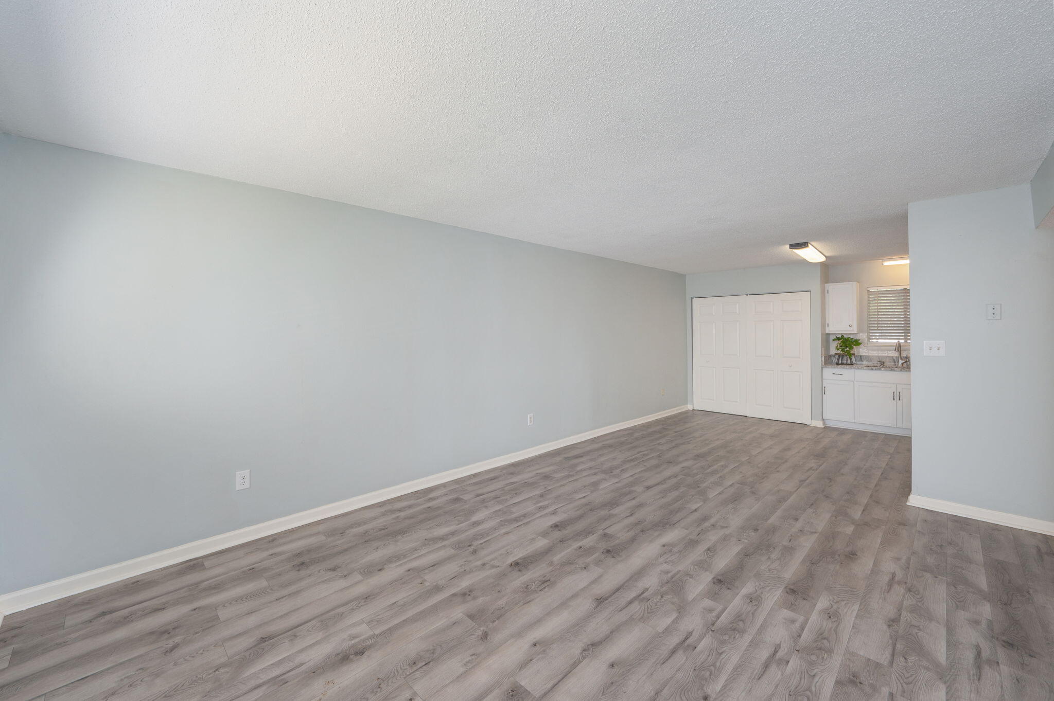 COLLEGE PARK CONDO - Residential