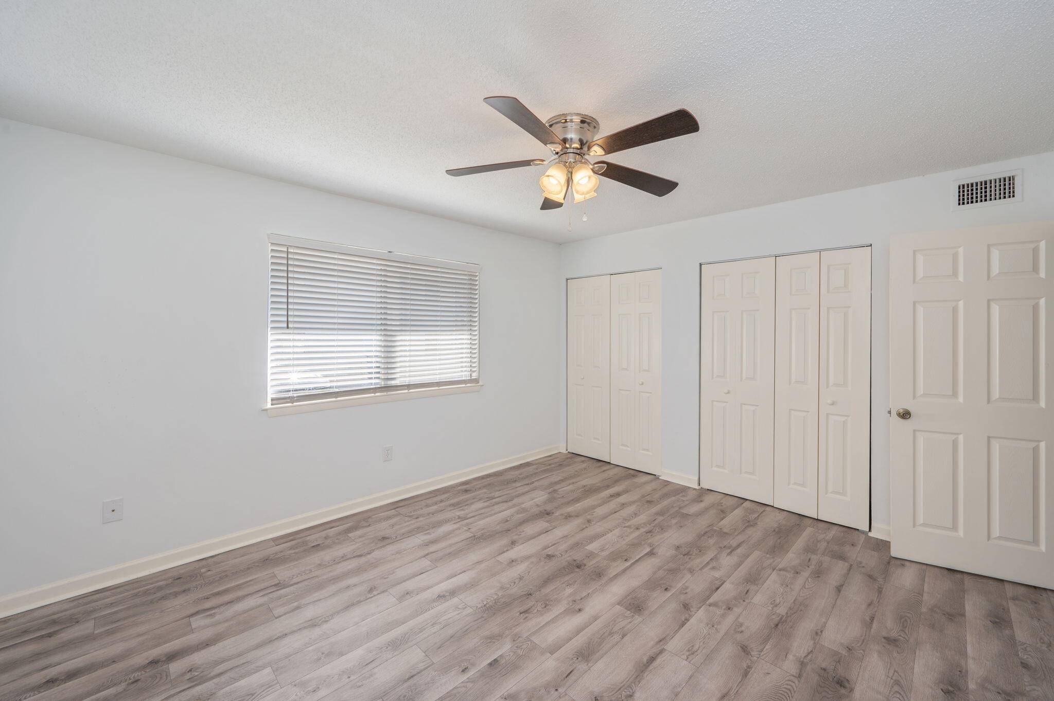 COLLEGE PARK CONDO - Residential