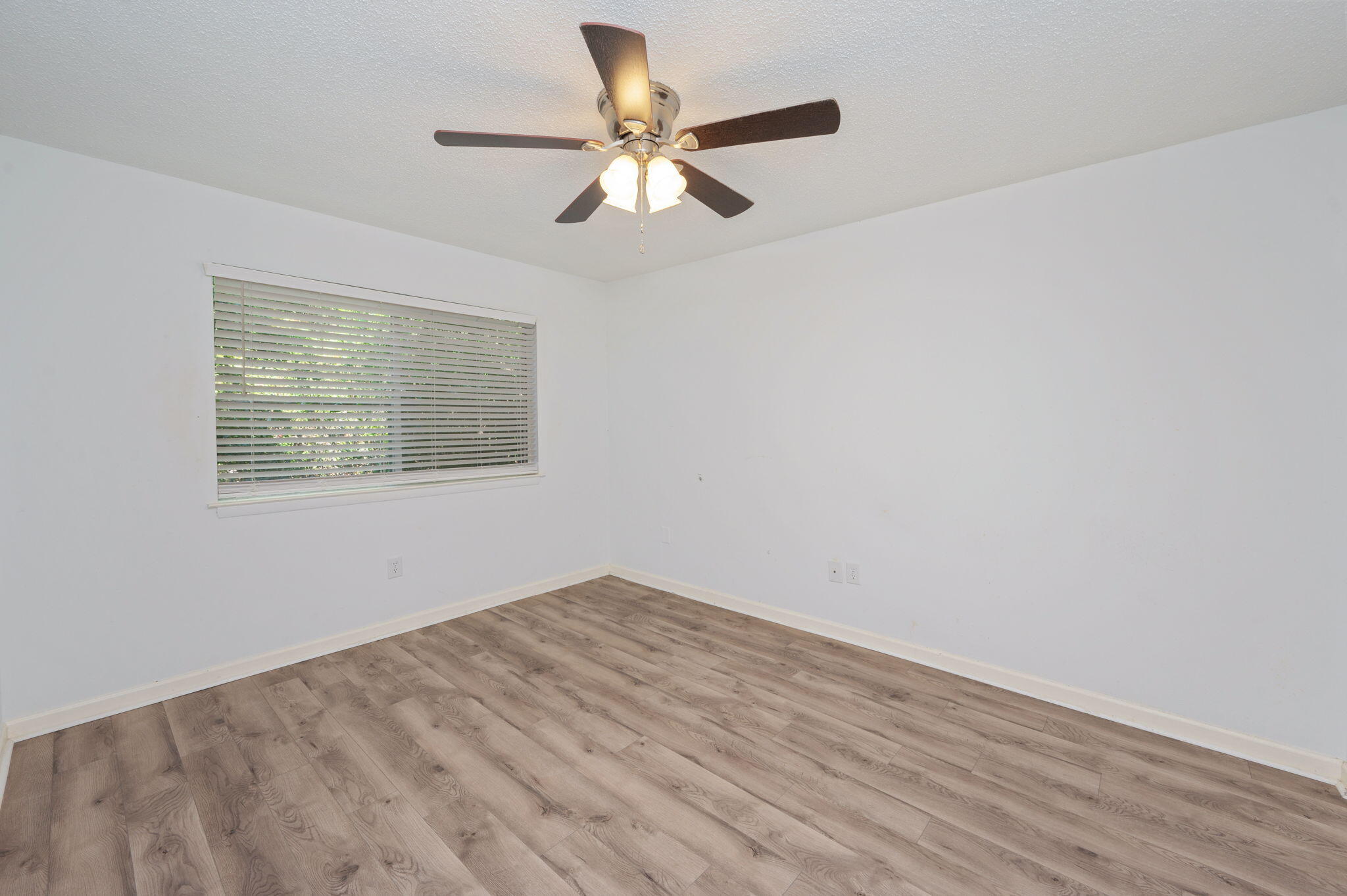 COLLEGE PARK CONDO - Residential