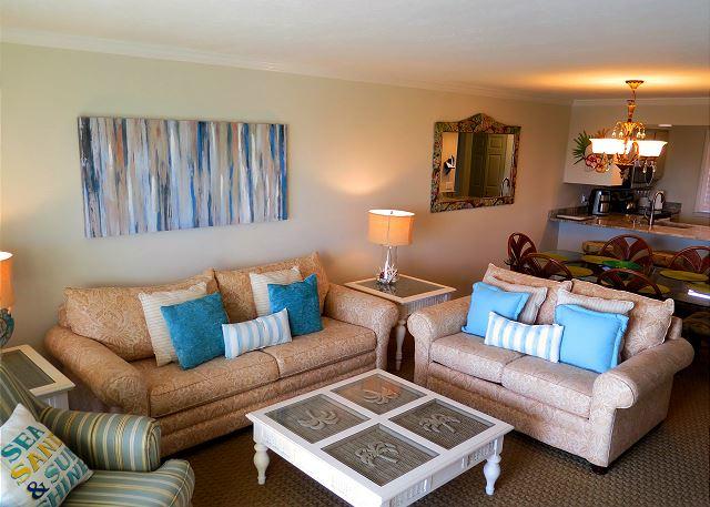 ISLANDER CONDO - Residential