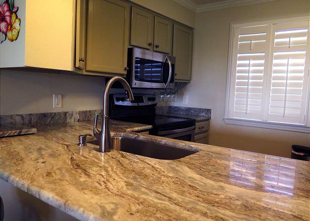 ISLANDER CONDO - Residential