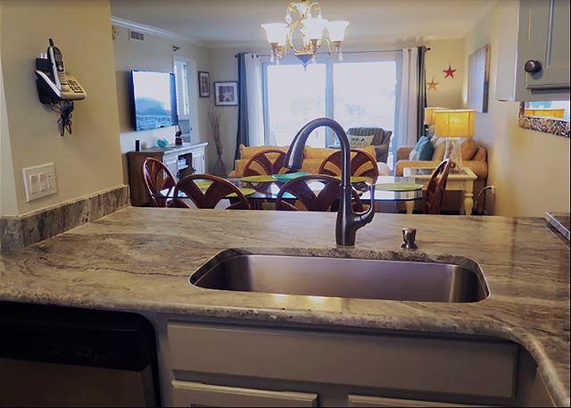 ISLANDER CONDO - Residential