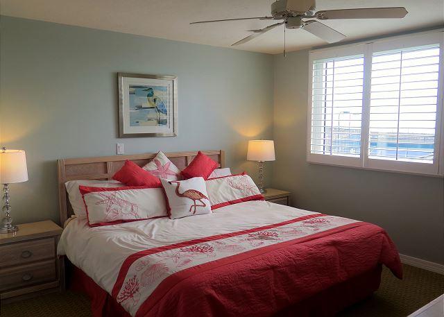 ISLANDER CONDO - Residential