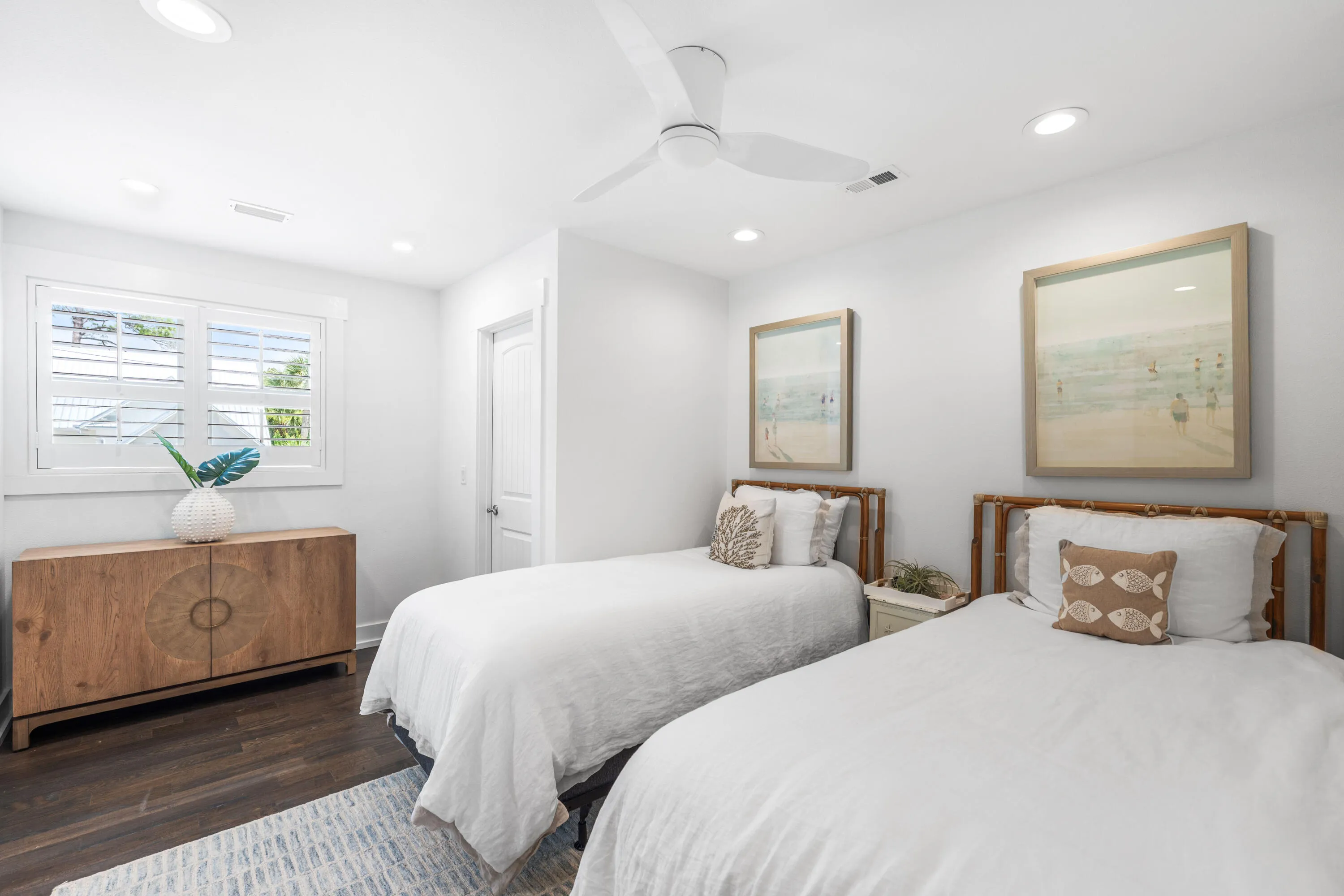 Santa Rosa Beach, Florida 32459, United States, 4 Bedrooms Bedrooms, ,4 BathroomsBathrooms,Residential,Active,166513