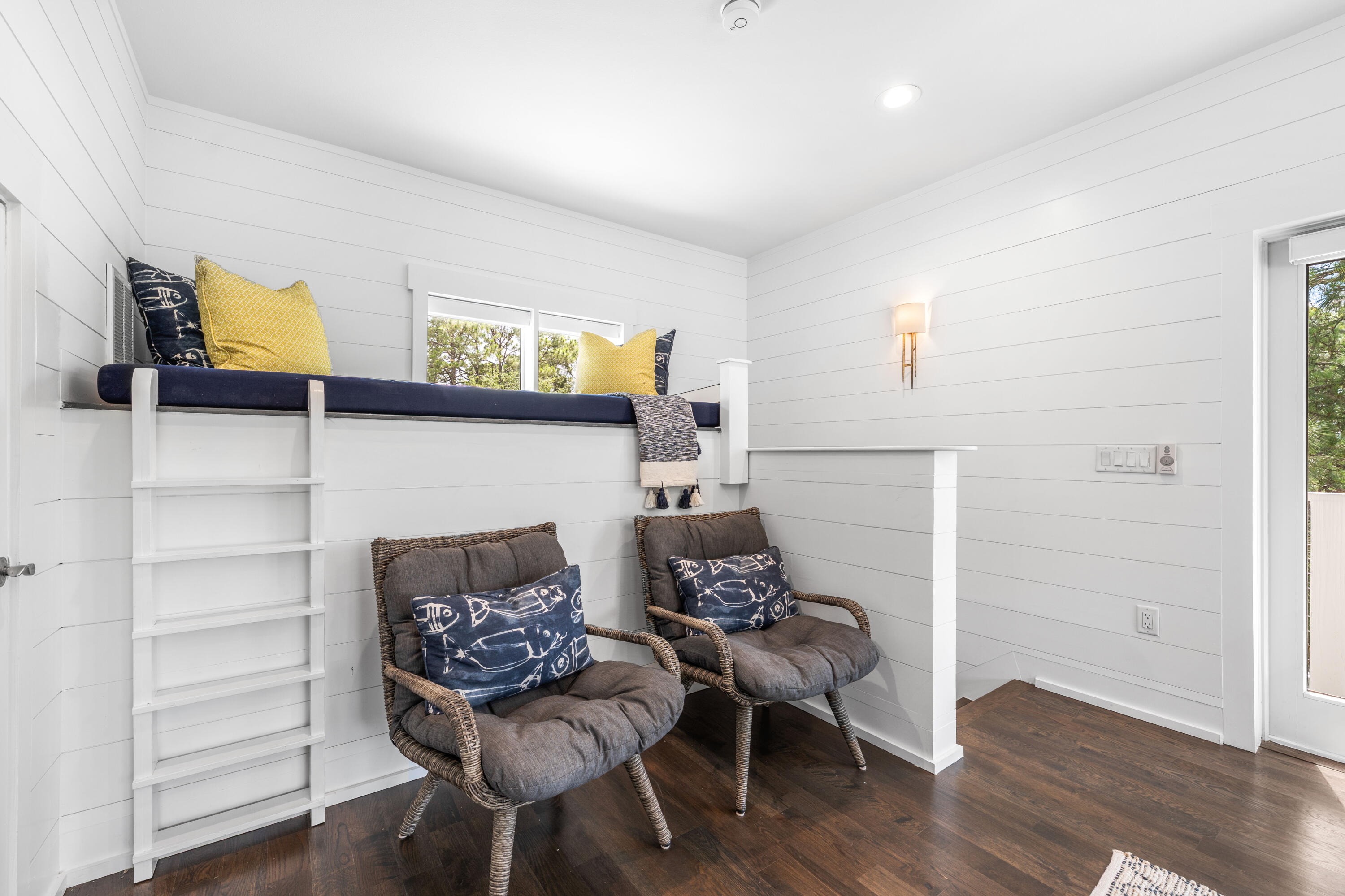 LAKEWOOD OF SEAGROVE BEACH - Residential