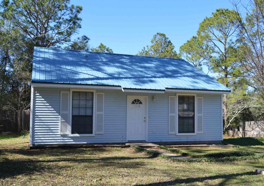 Adorable 2 bedroom home in the center of town!! This remodeled home is close to schools, restaurants, shopping and even the movie theater. Features include an updated bath, spacious kitchen/dining combo, tile and wood floors, as well as an inside laundry room with washer/dryer. However, if you prefer the outdoors, there is a large fenced backyard and deck for lots of outside entertaining. Make your appointment today!!