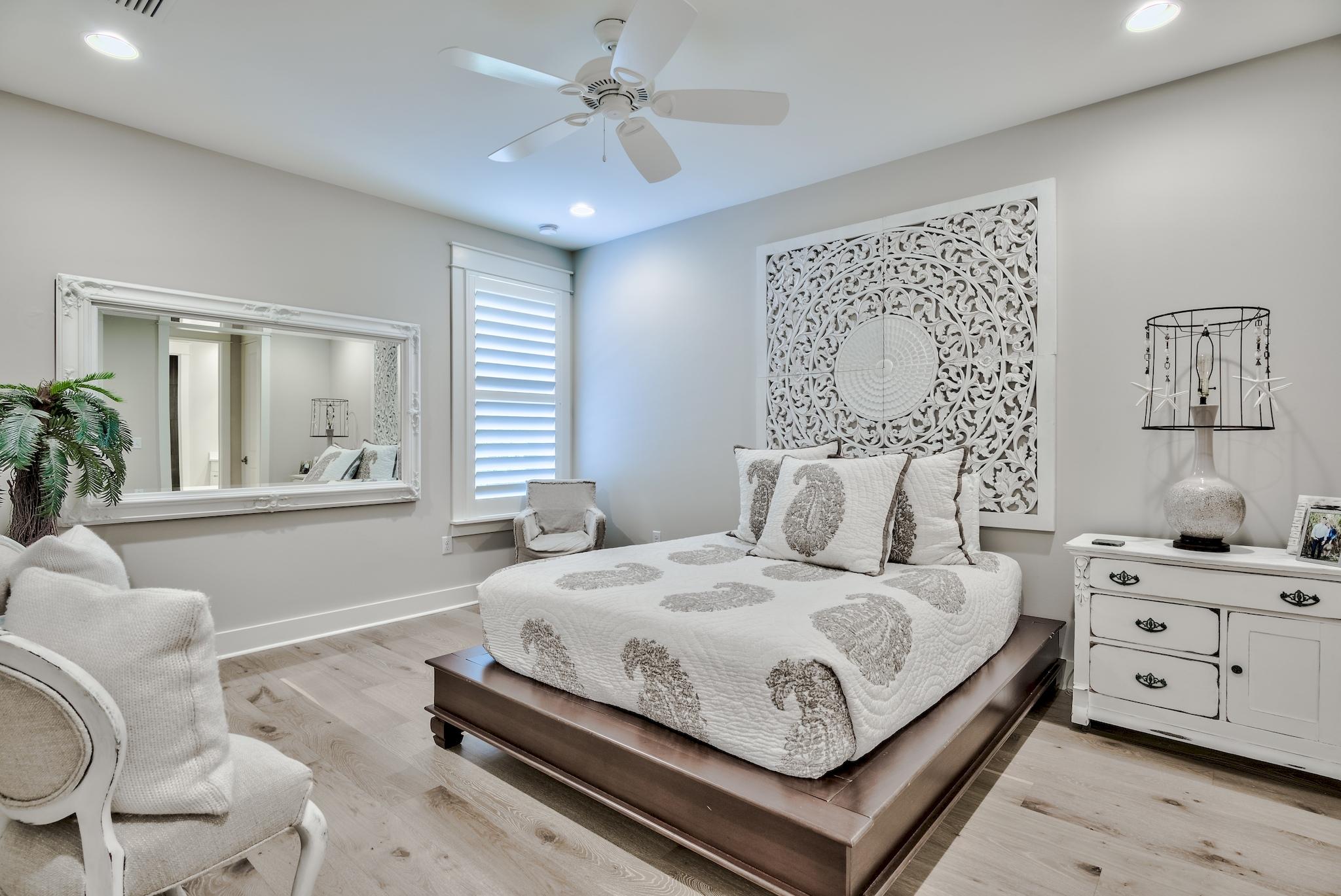 CRYSTAL LAKE PHASE I - Residential