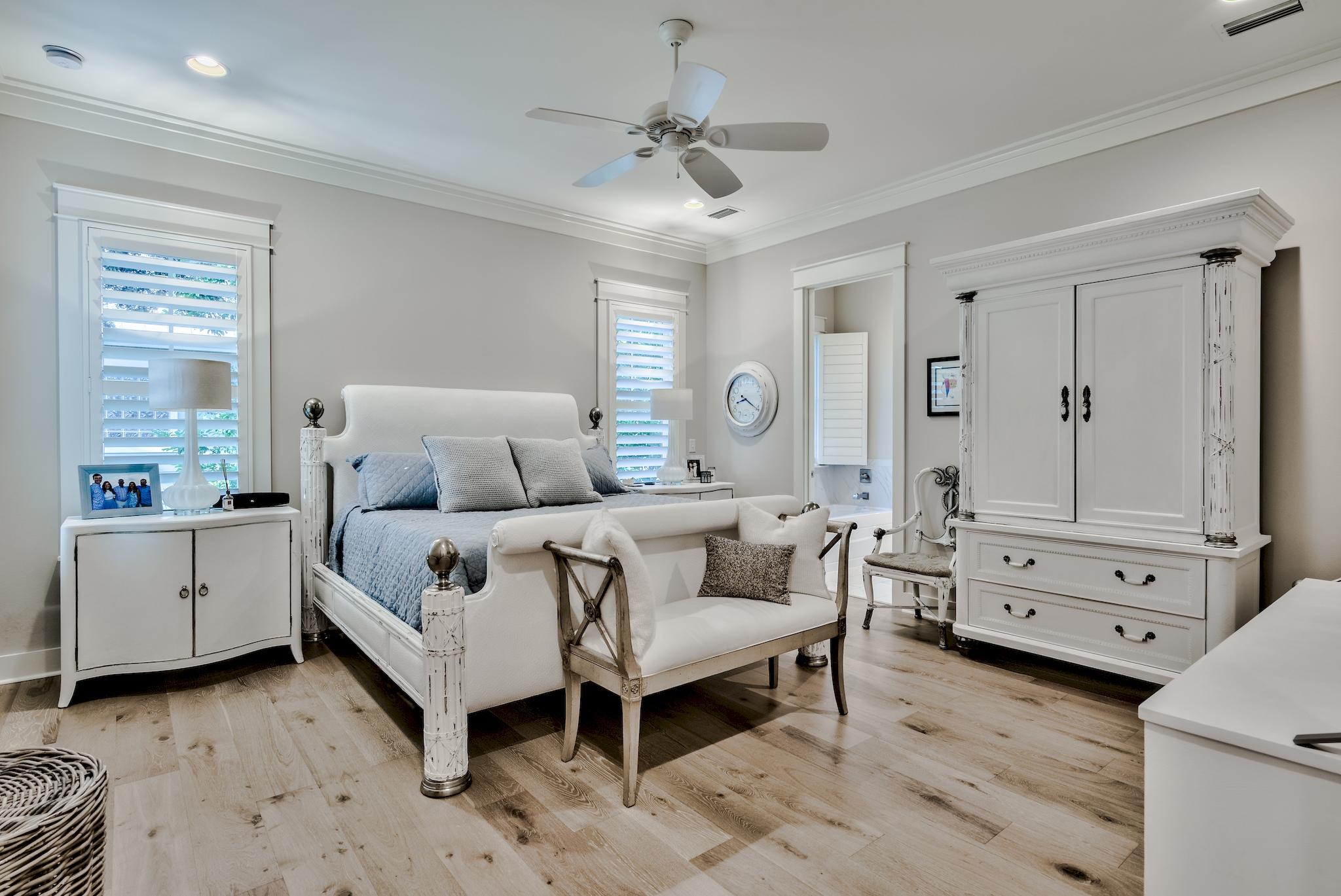 CRYSTAL LAKE PHASE I - Residential