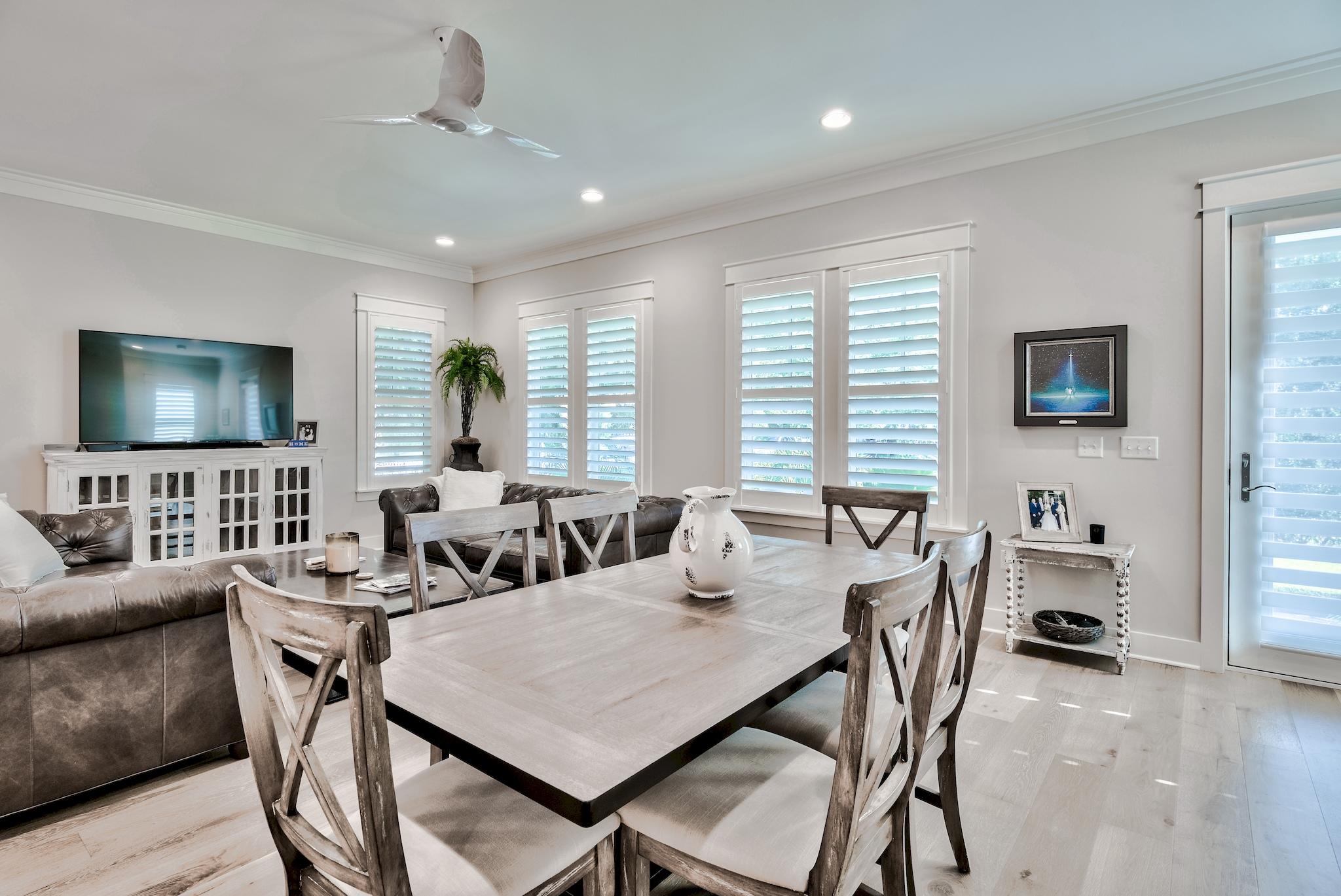 CRYSTAL LAKE PHASE I - Residential